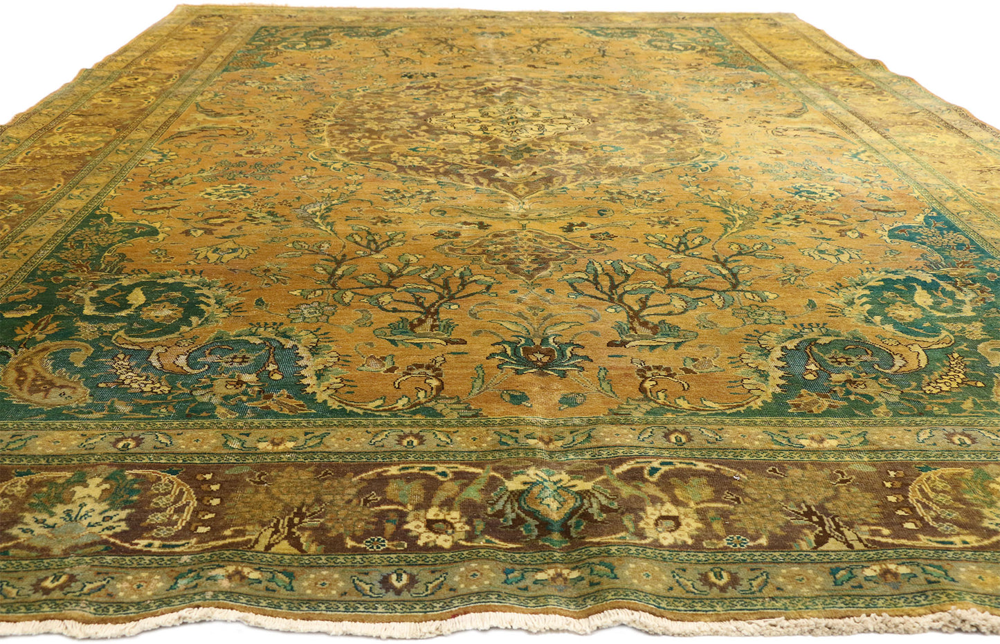 10 x 16 Vintage Persian Tabriz Rug 76348
