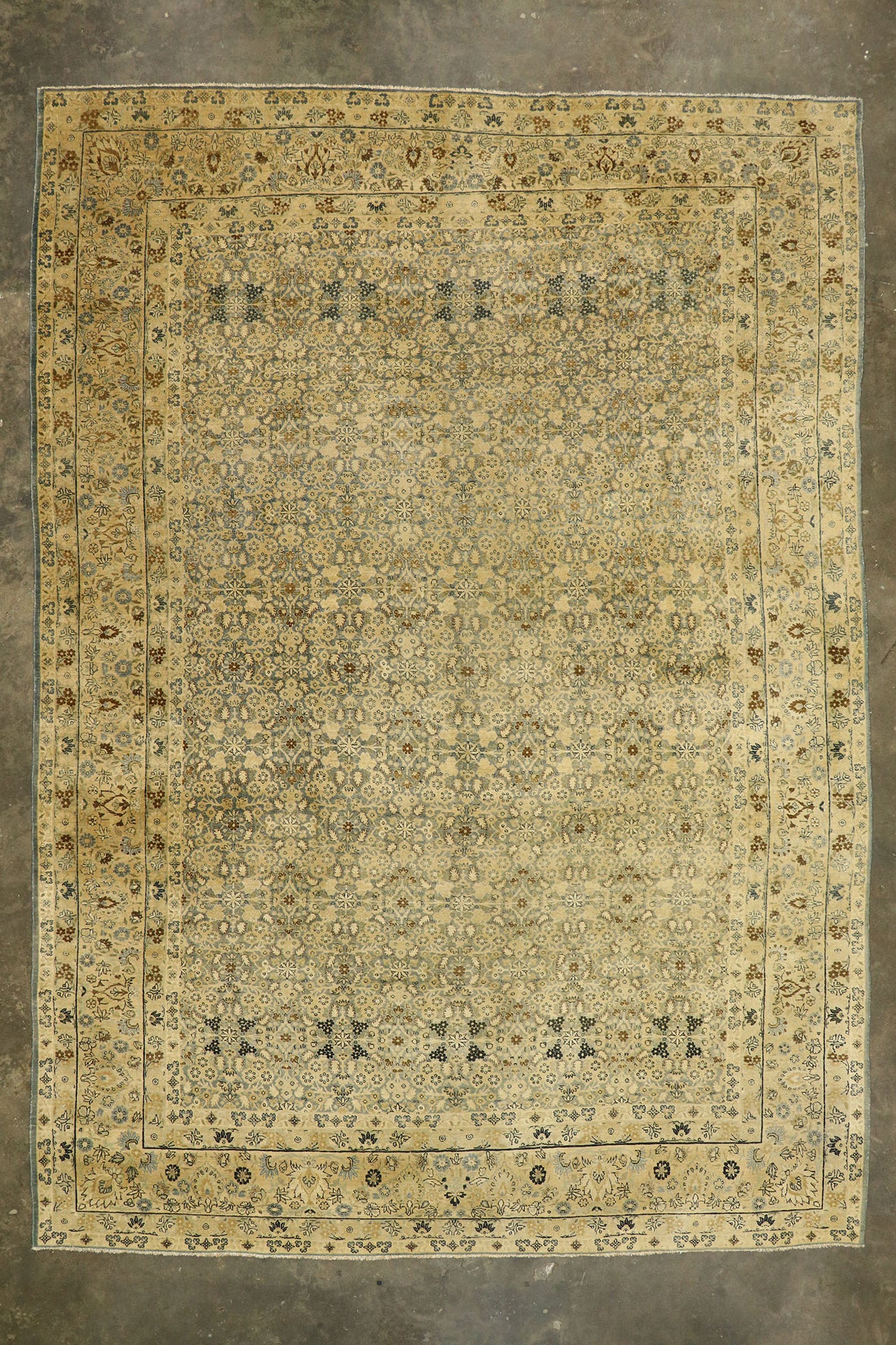 11 x 16 Antique Persian Kerman Rug 76701