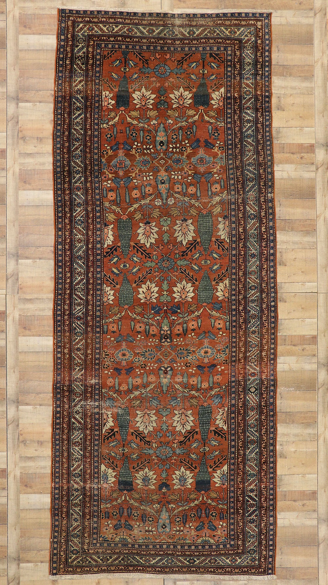 6 x 15 Antique Bakshaish Rug 76754