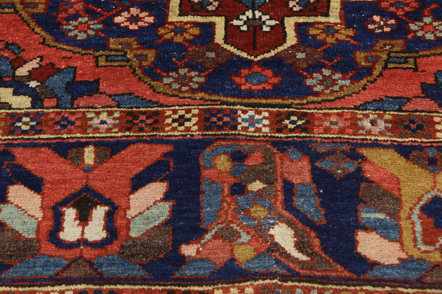 5 x 6 Antique Persian Bakhtiari Rug 76853