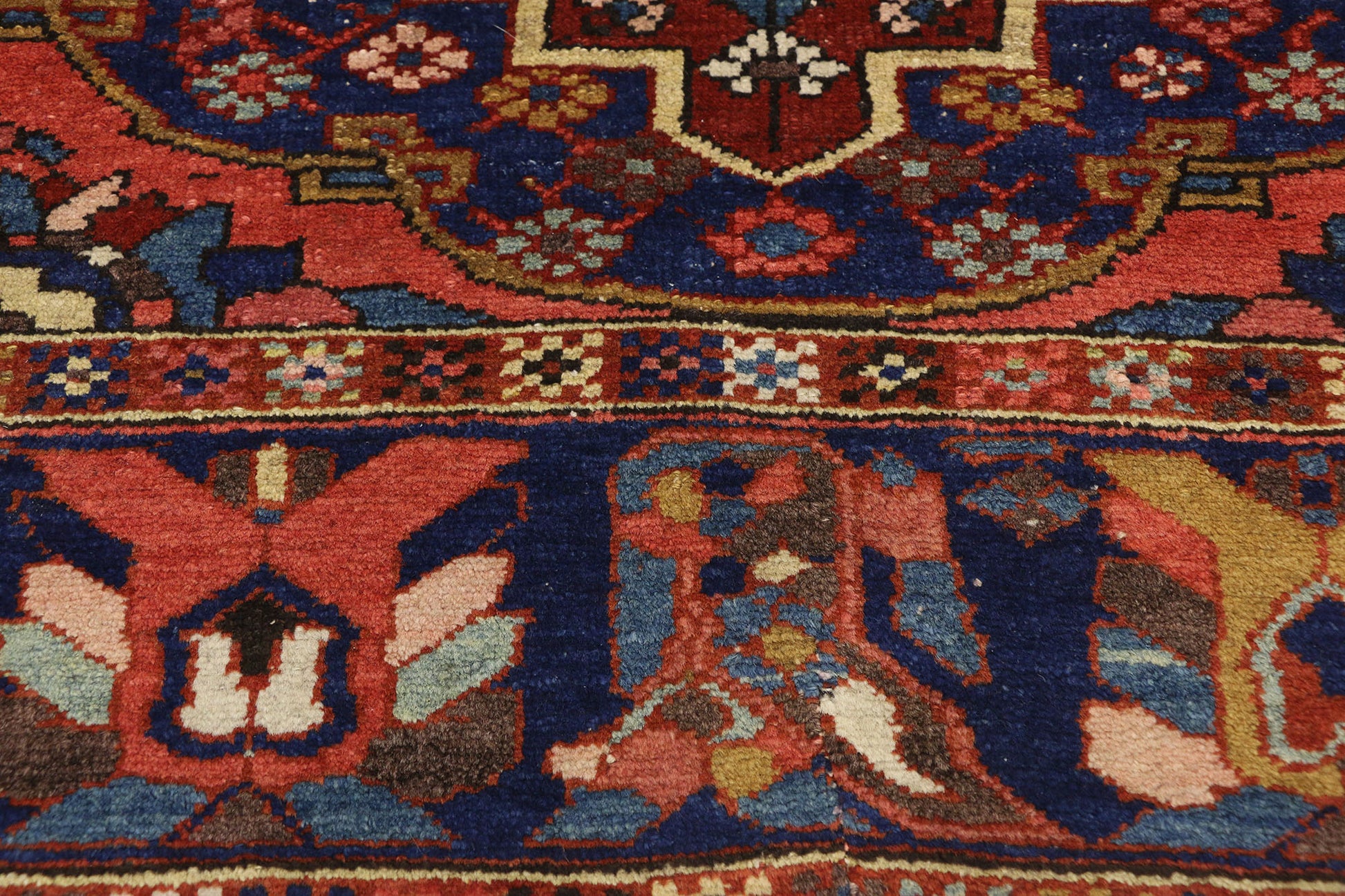 5 x 6 Antique Persian Bakhtiari Rug 76853