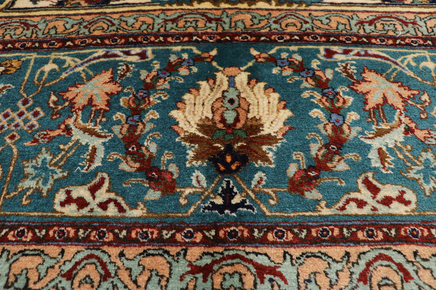 9 x 11 Vintage Persian Tabriz Rug 77352