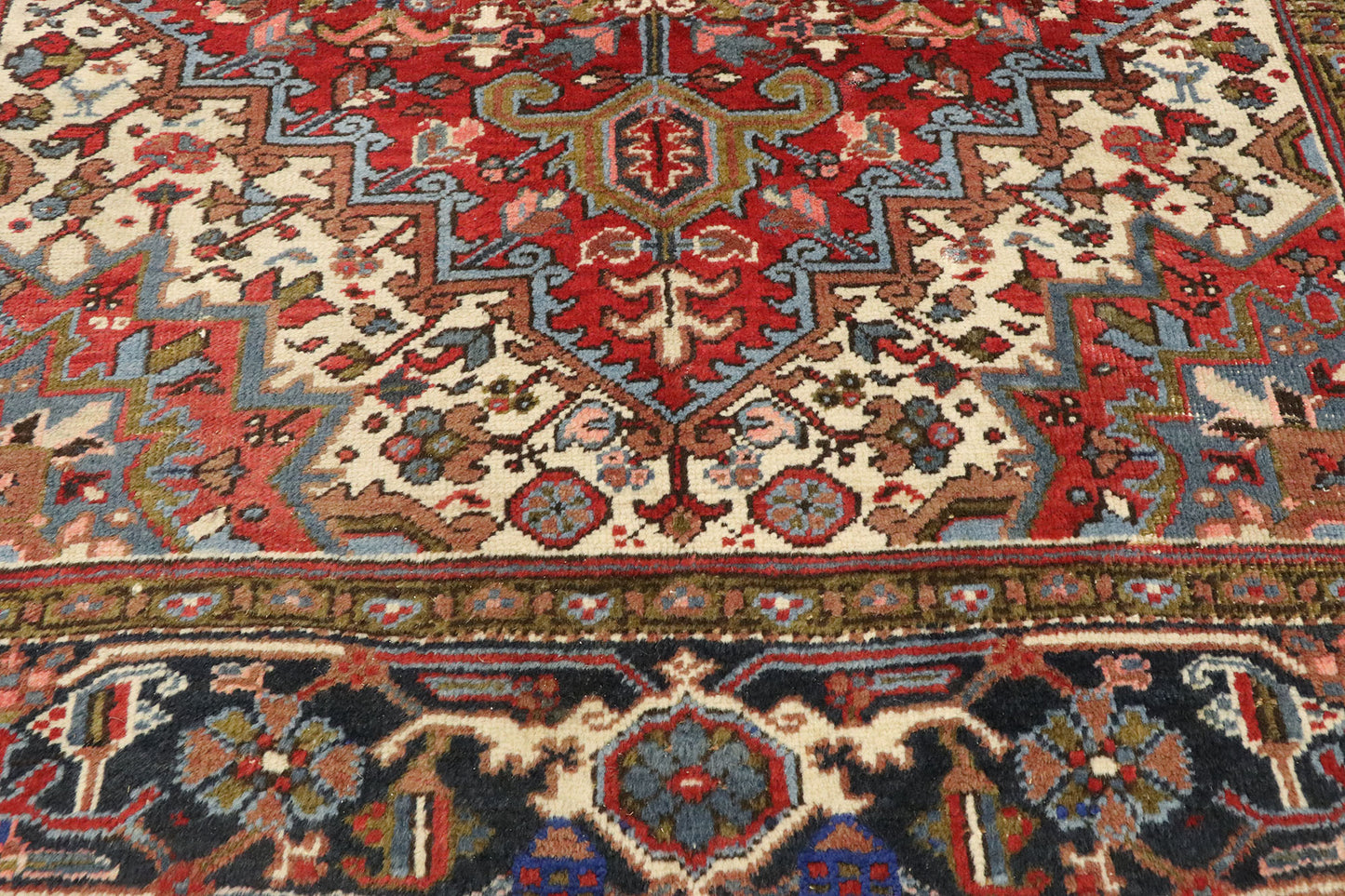 6 x 9 Antique Persian Heriz Rug 77456