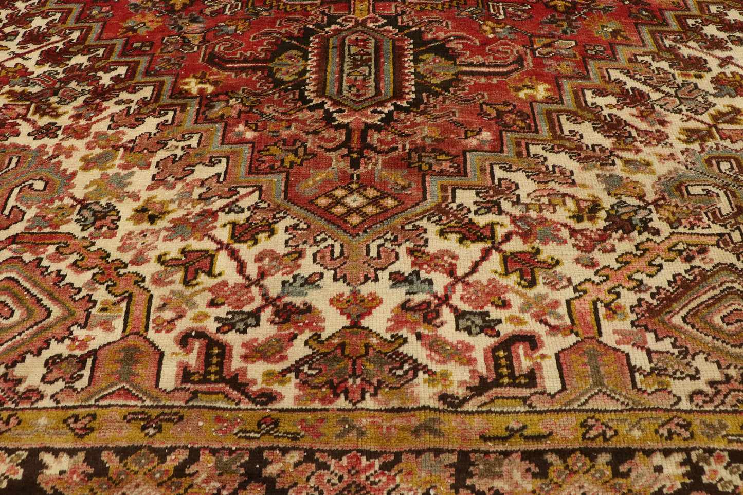 9 x 13 Antique Persian Heriz Rug 77483