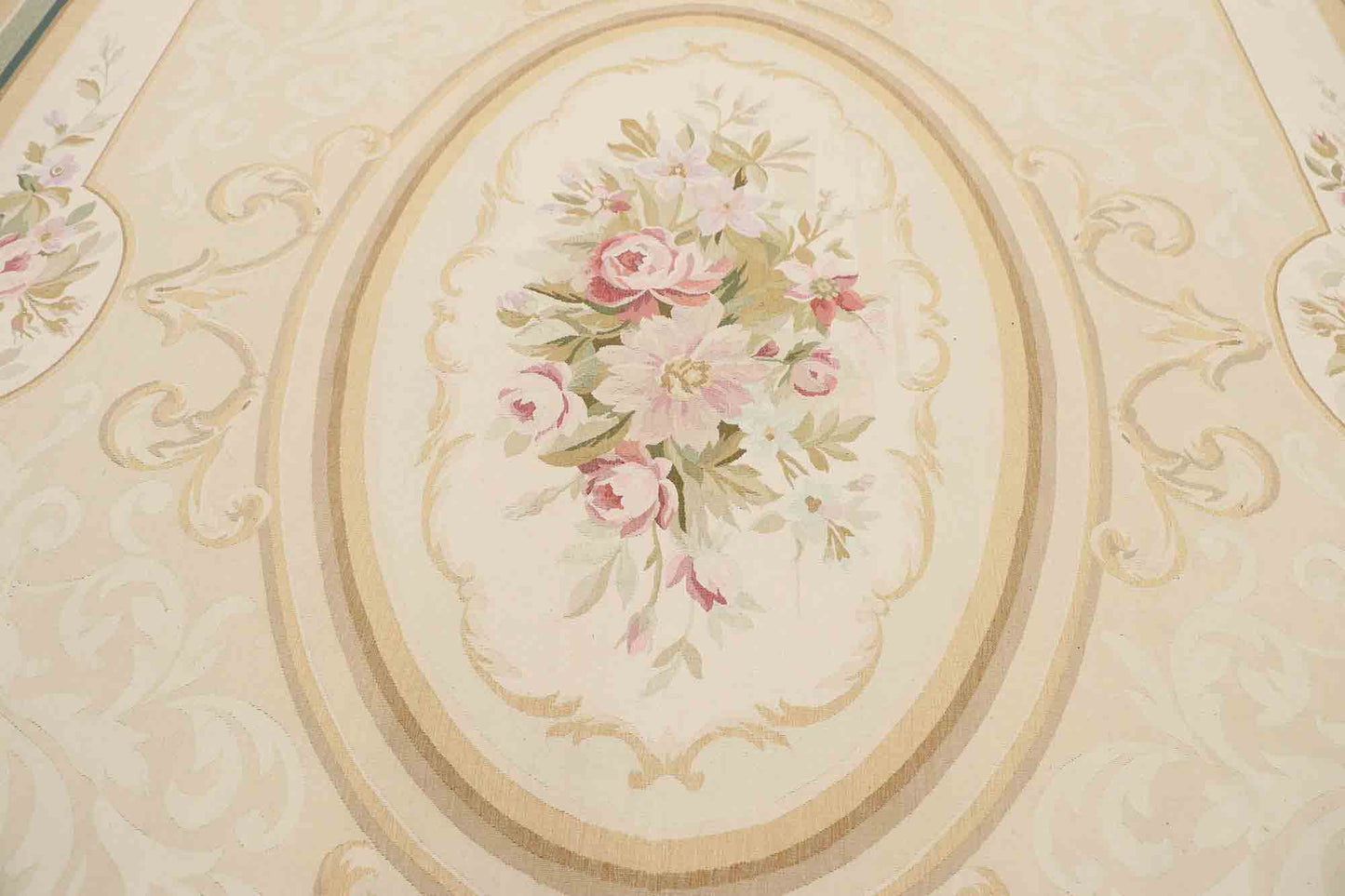10 x 14 Vintage French Aubusson Rug 77610