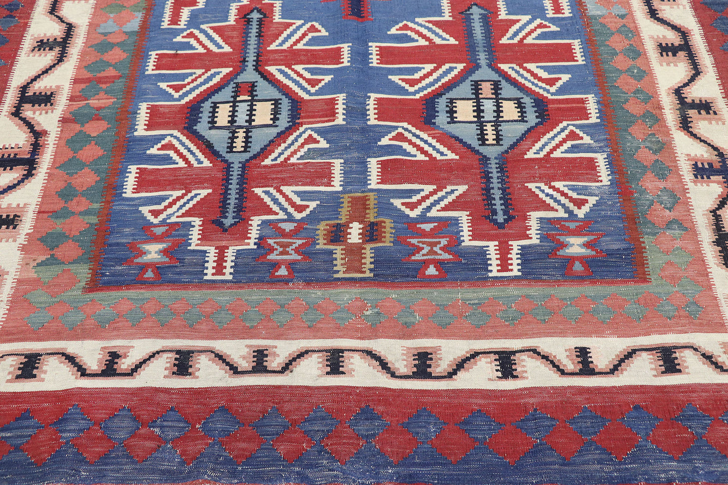 6 x 9 Vintage Persian Shiraz Kilim Rug 77646