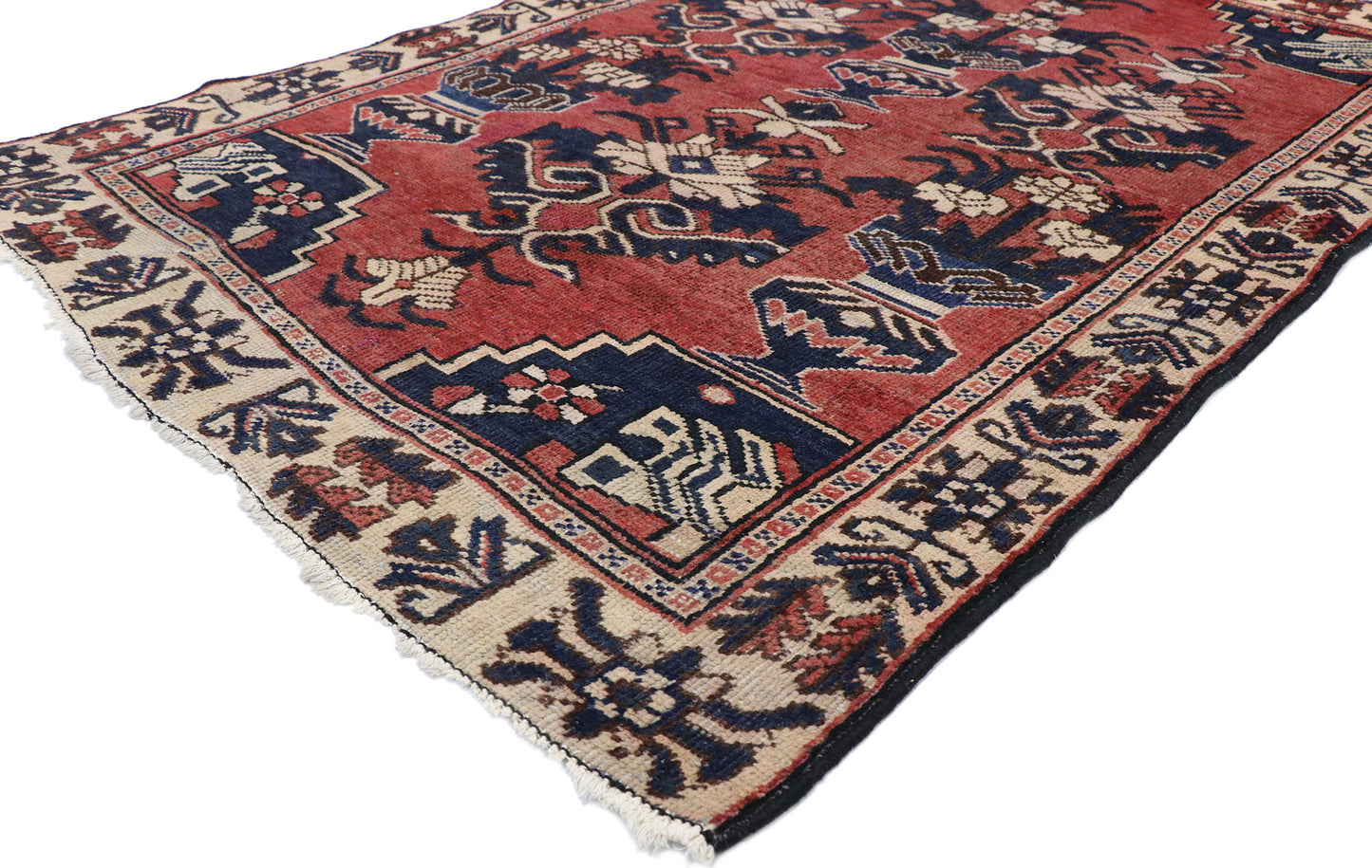 4 x 6 Vintage Persian Bakhtiari Rug 77715