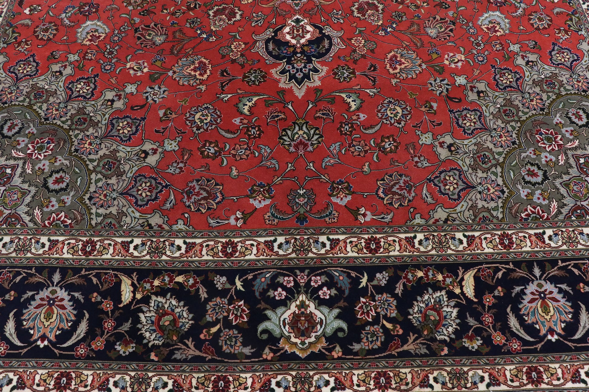 8 x 12 Vintage Persian Tabriz Rug 77730