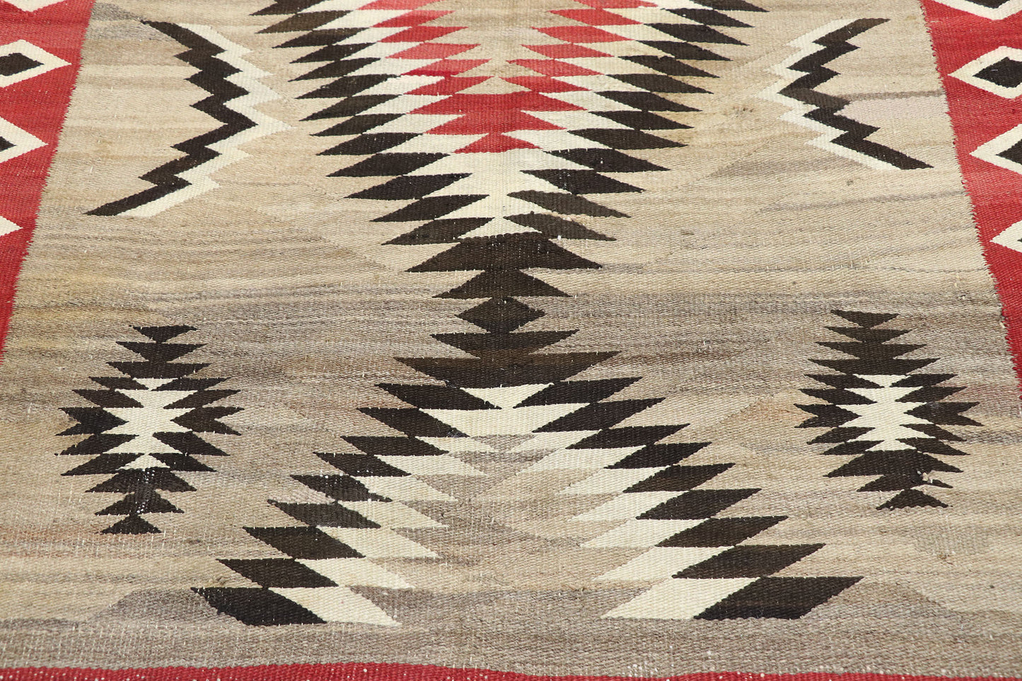4 x 6 Antique Eye Dazzler Navajo Rug 77803
