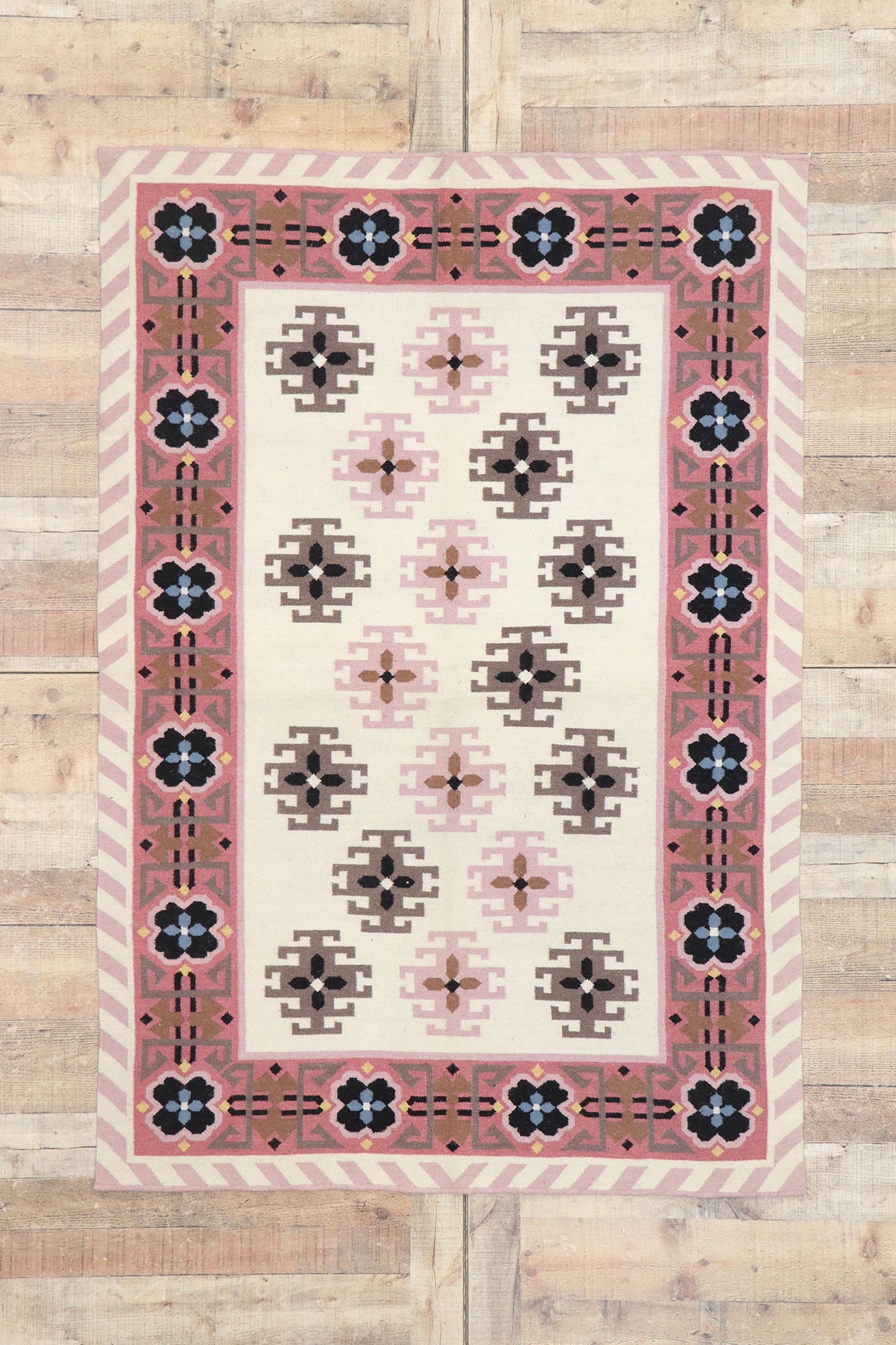 4 x 6 Vintage Romanian Kilim Rug 77804