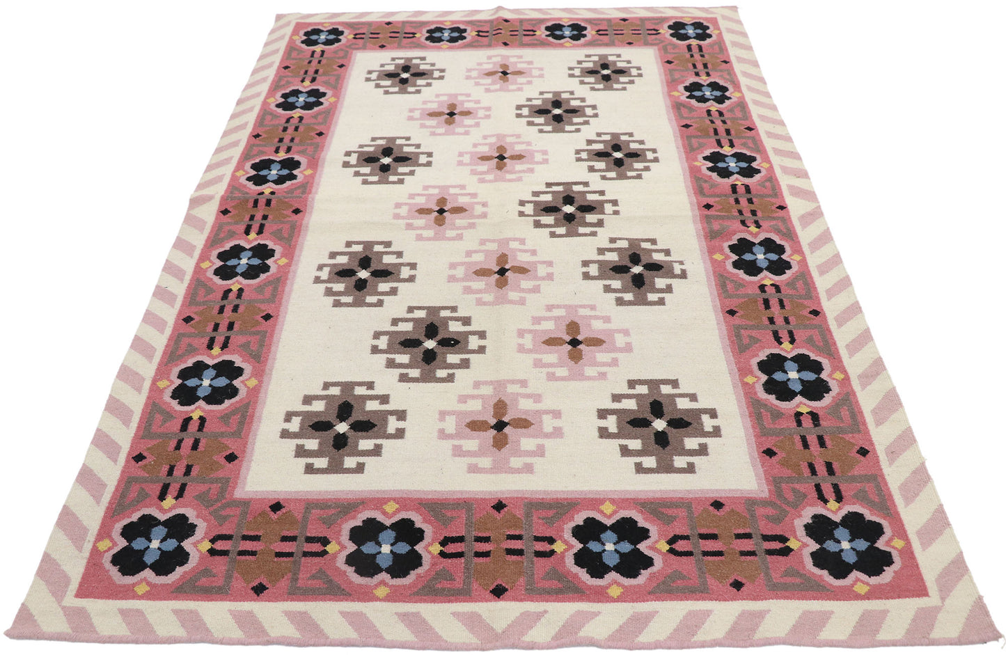 4 x 6 Vintage Romanian Kilim Rug 77804