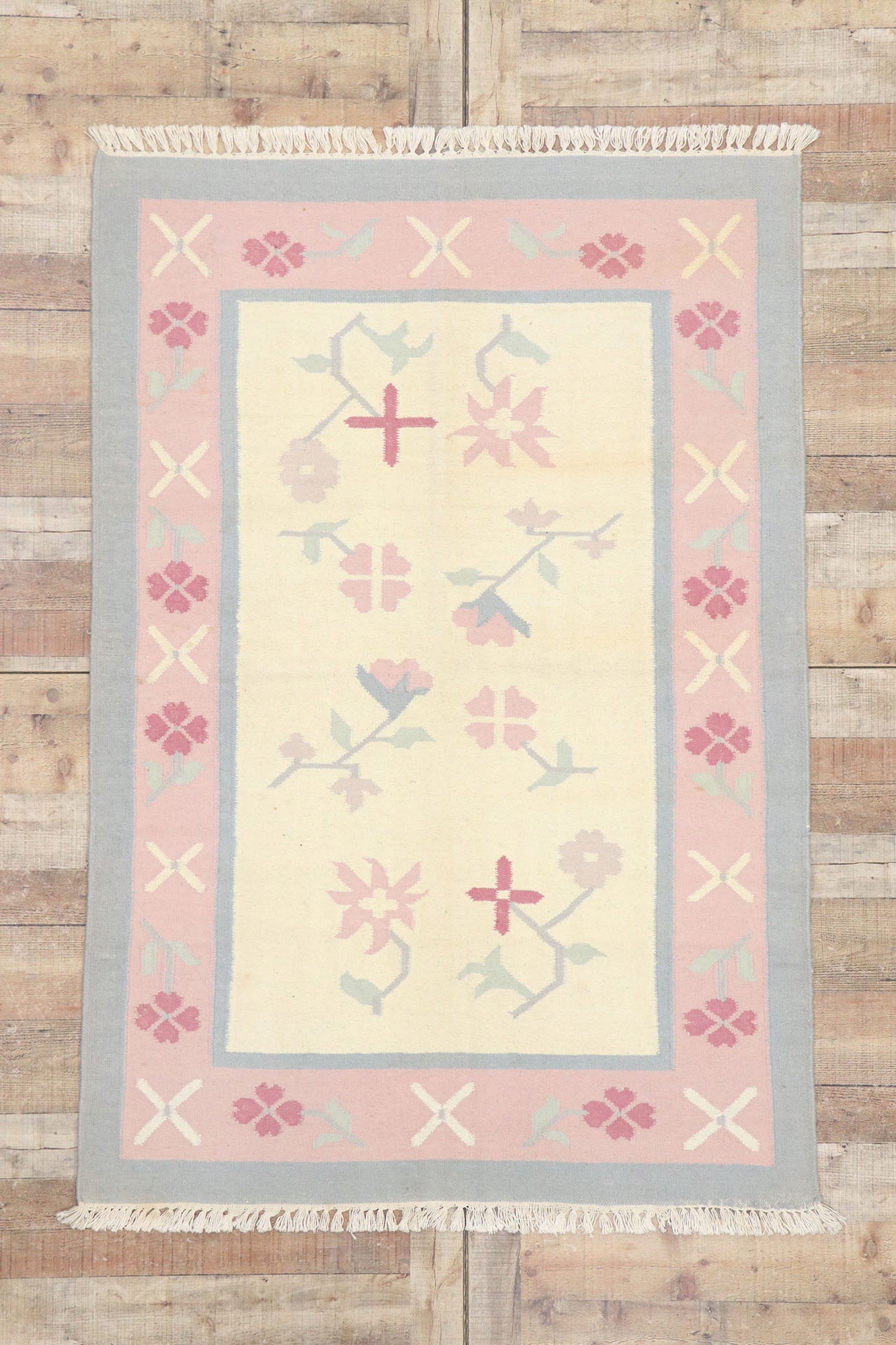 4 x 6 Vintage Floral Dhurrie Rug 77817