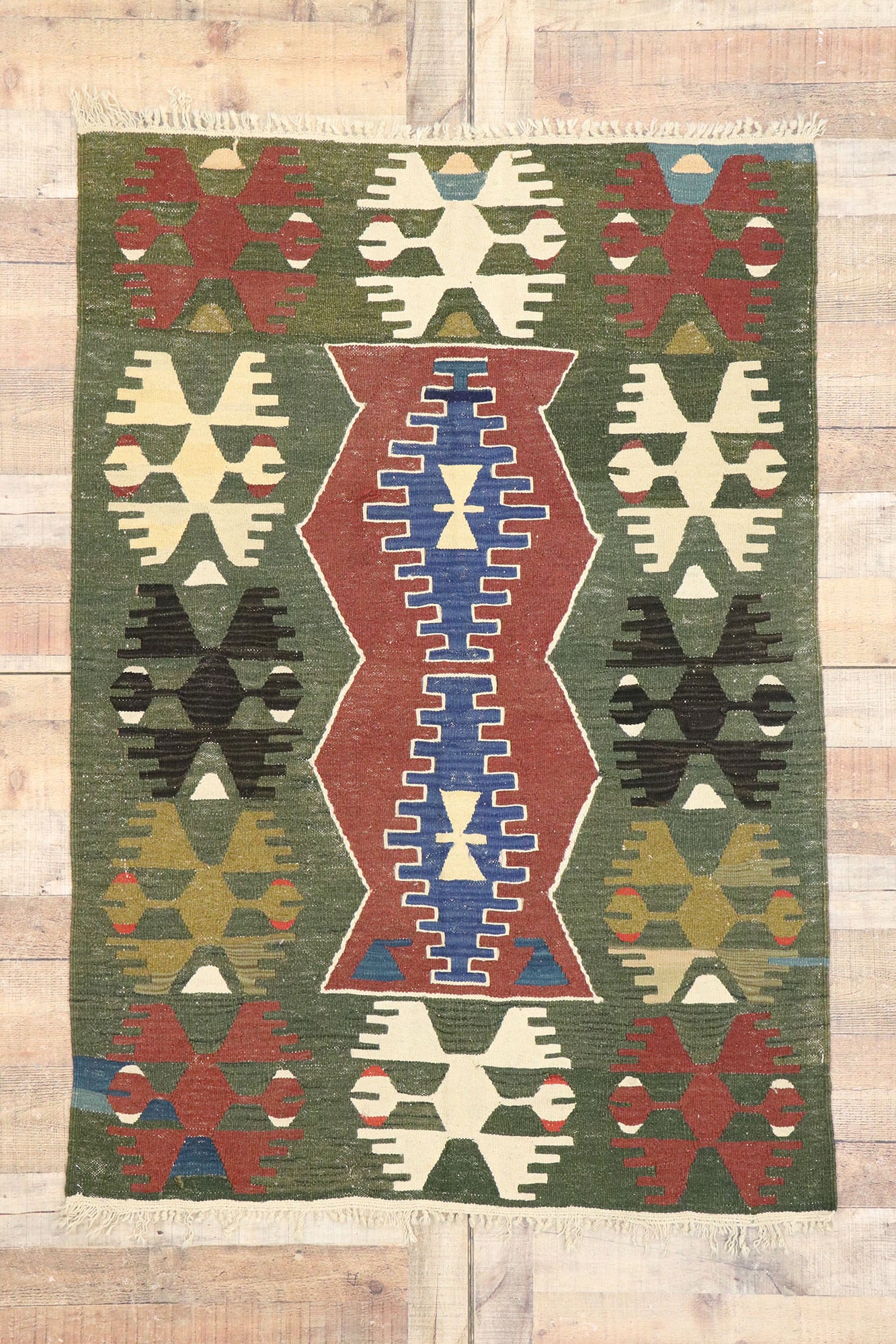 4 x 6 Vintage Persian Shiraz Kilim Rug 77821