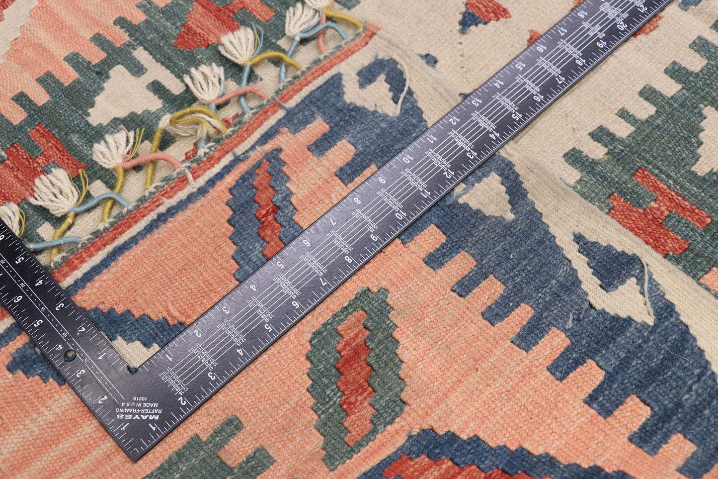 4 x 6 Vintage Persian Shiraz Kilim Rug 77823