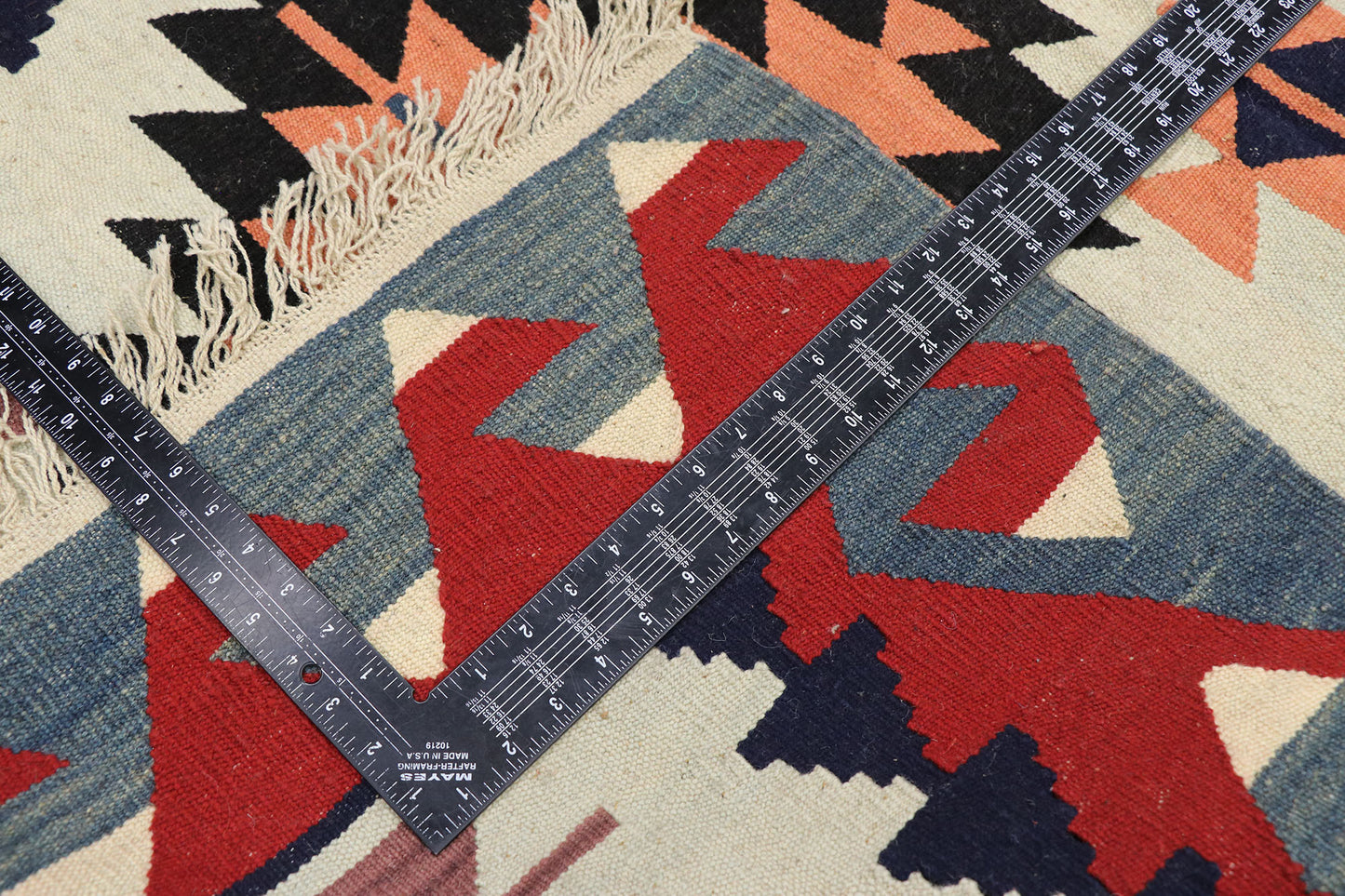 4 x 6 Vintage Persian Shiraz Kilim Rug 77827
