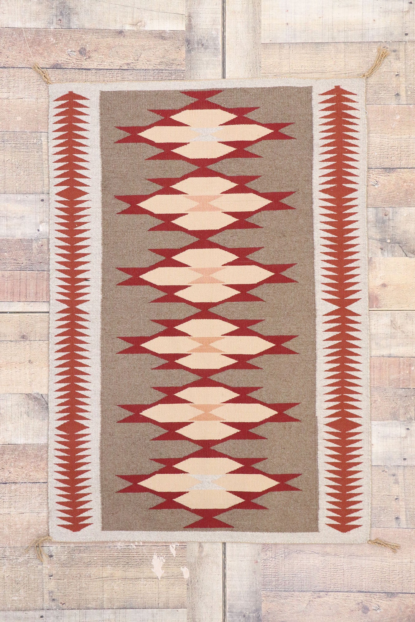 3 x 4 Vintage Eye Dazzler Navajo Rug 77867