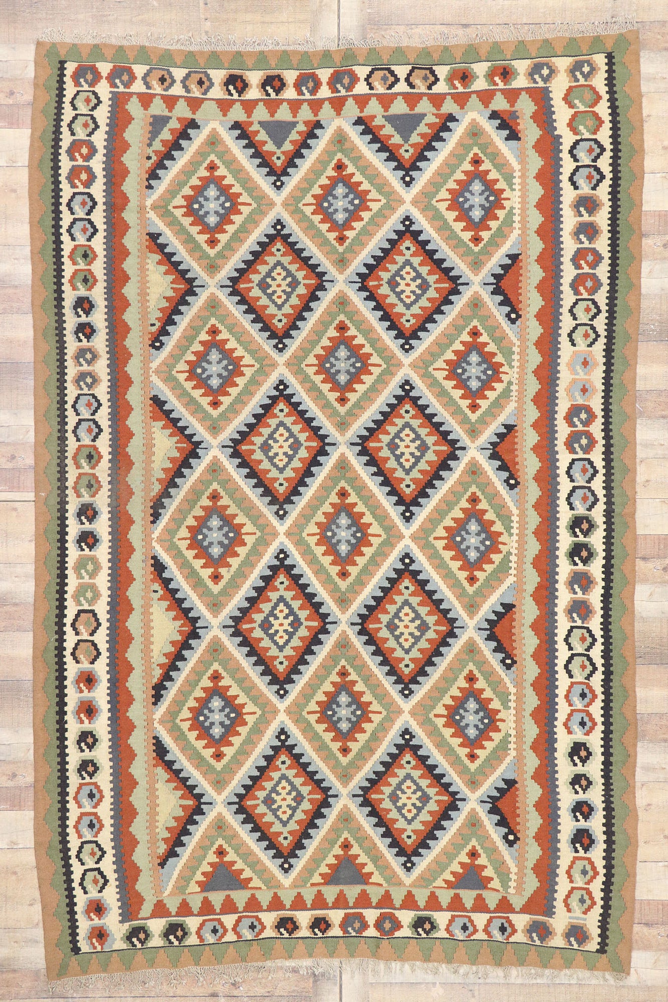 7 x 10 Vintage Persian Shiraz Kilim Rug 77919