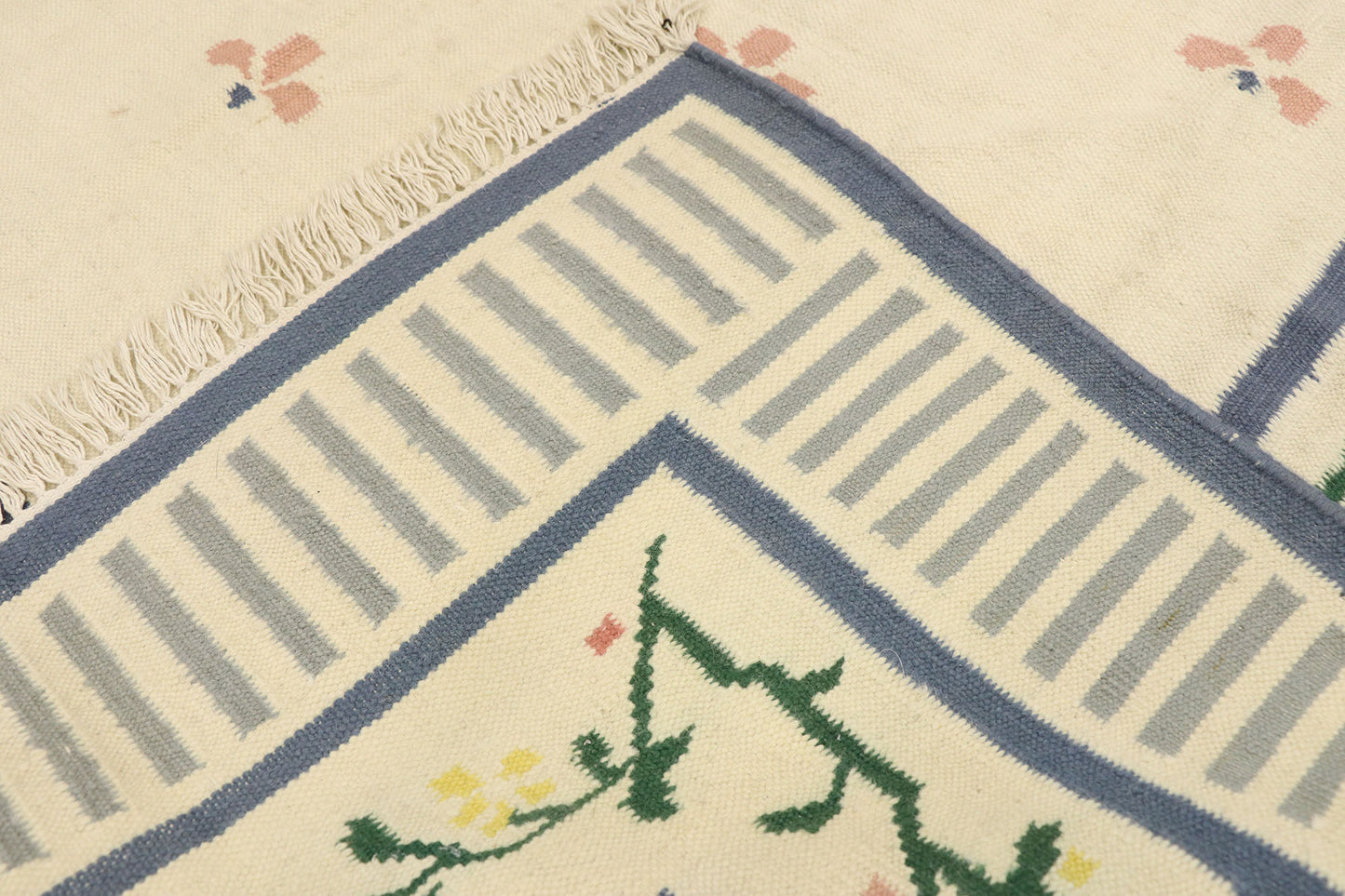 6 x 9 Vintage Indian Dhurrie Rug 77934