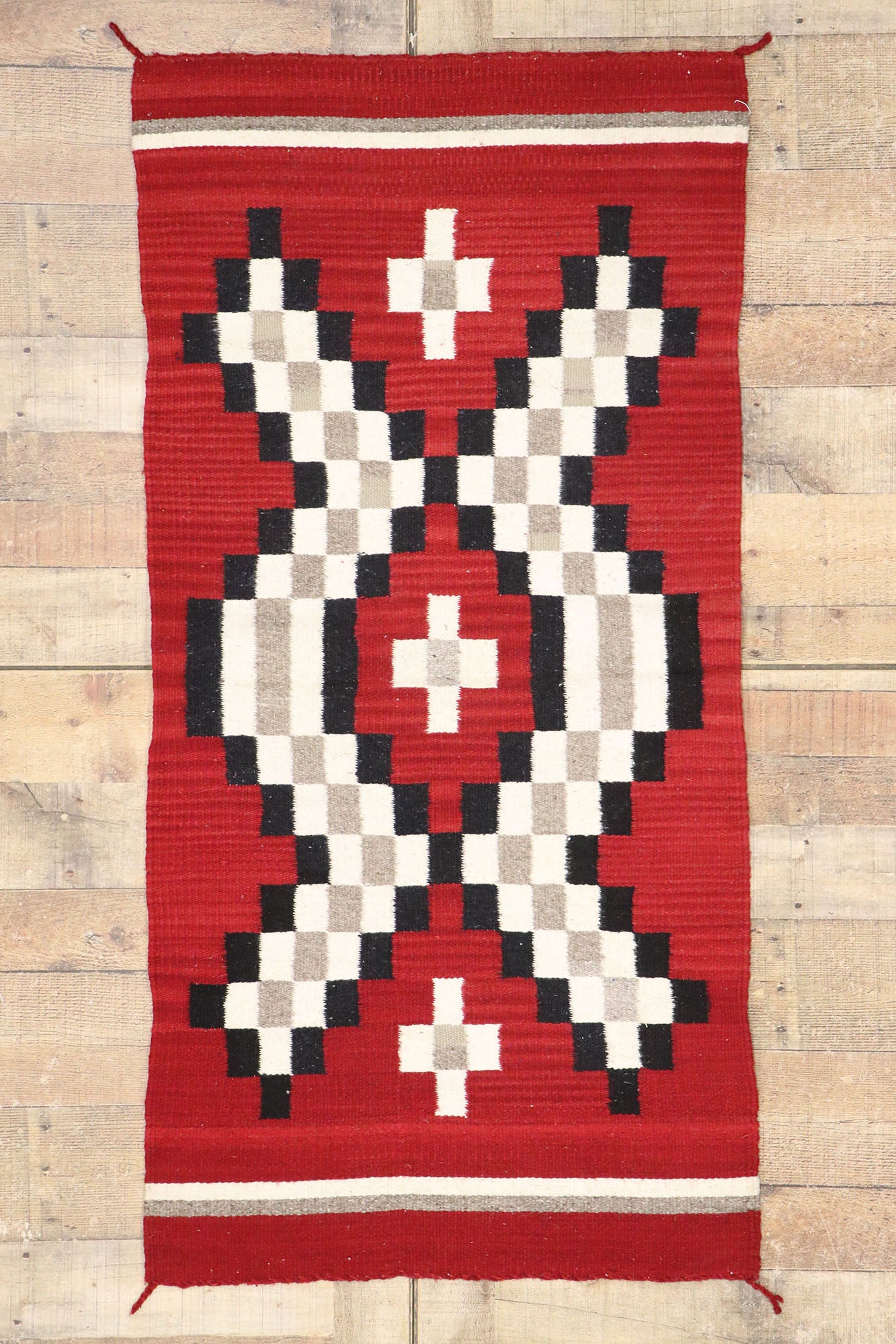 2 x 5 Vintage Eye Dazzler Navajo Rug 77958