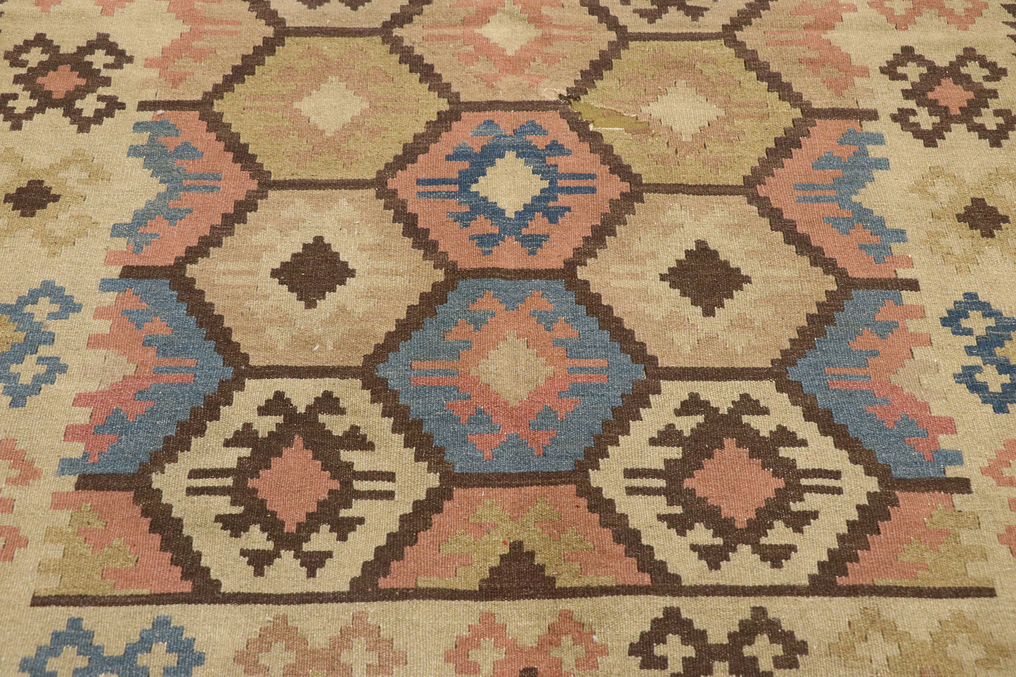 4 x 6 Vintage Persian Shiraz Kilim Rug 77970