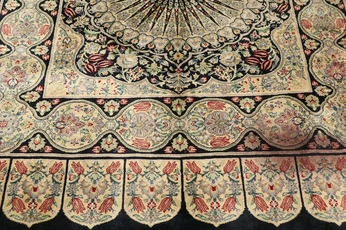 4 x 6 Vintage Pakistani Kerman Rug 78002