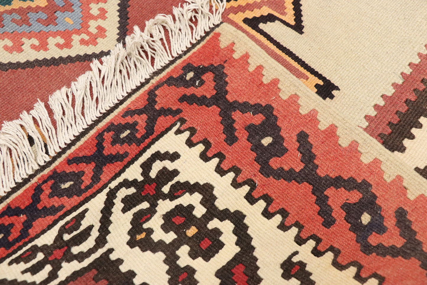 5 x 10 Vintage Turkish Kilim Rug 78005
