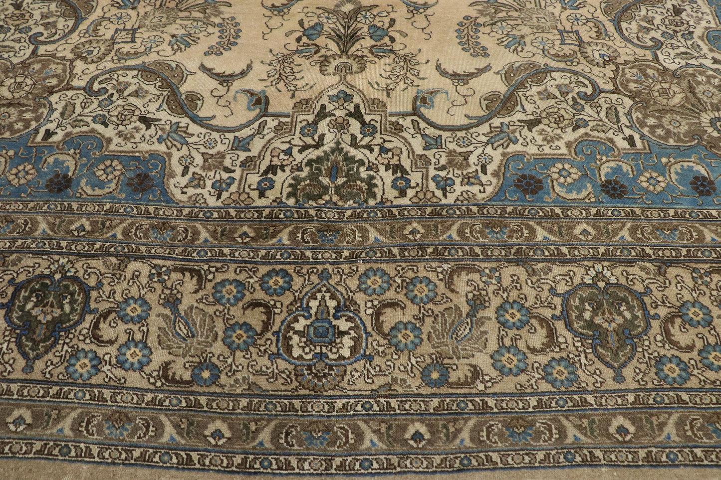 12 x 19 Antique Persian Tabriz Rug 78090