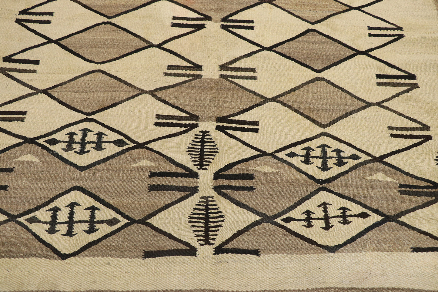 5 x 7 Vintage Navajo Kilim Rug 78101