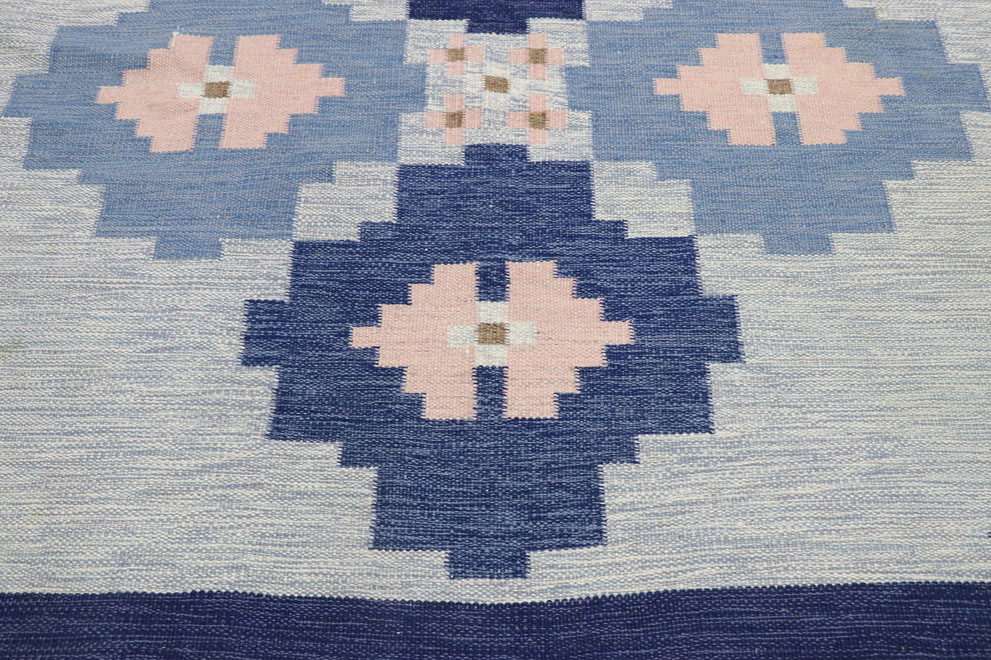 6 x 8 Vintage Blue Swedish Rollakan Rug 78107