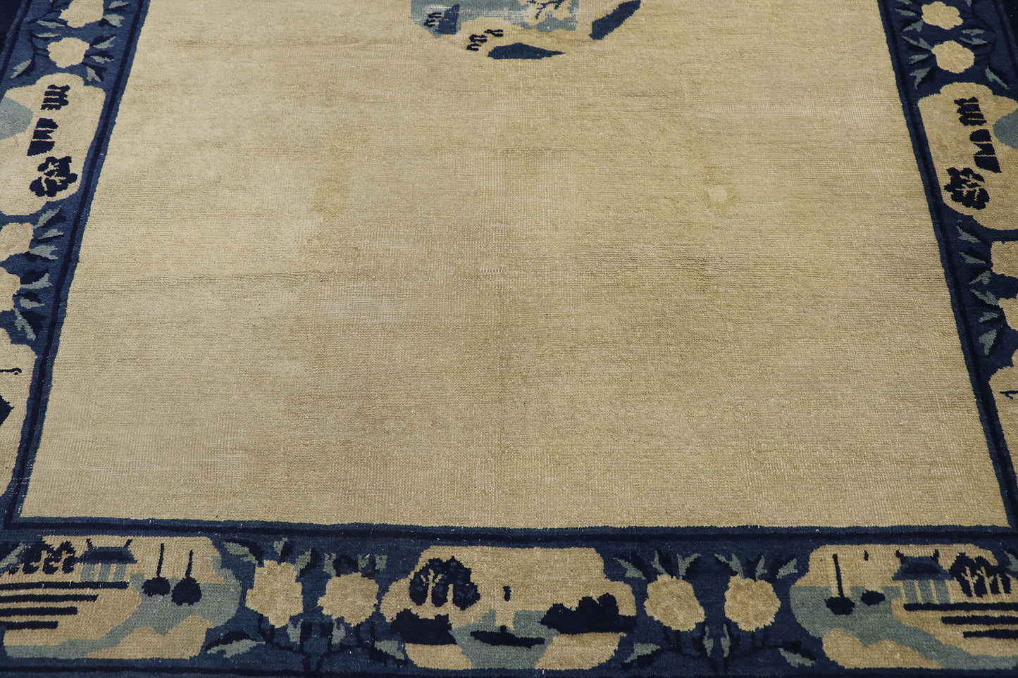 5 x 8 Vintage Chinese Peking Pictorial Rug 78124