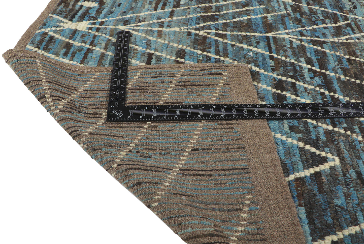 7 x 9 Earth-Tone Moroccan Rug 80789
