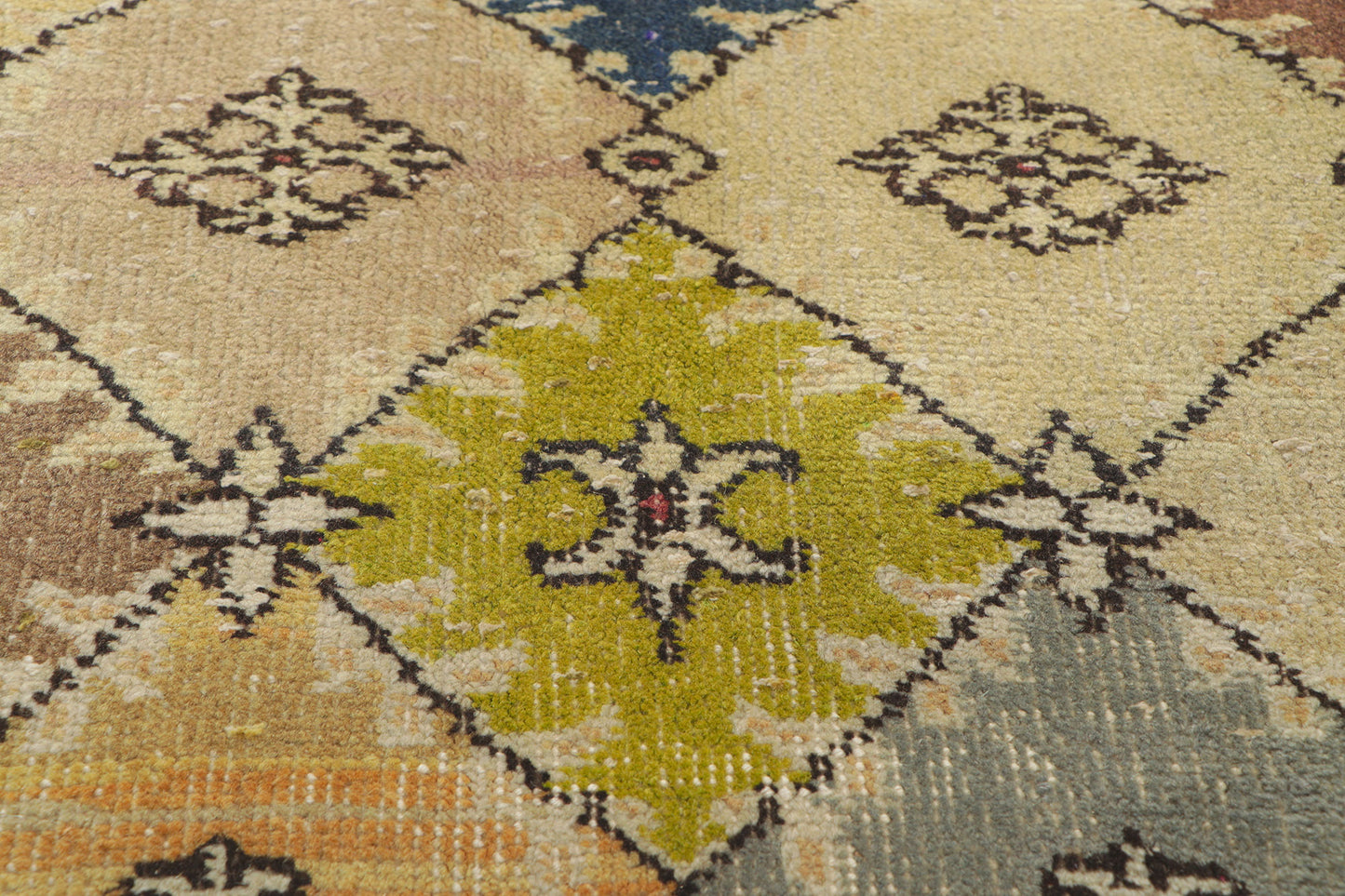 7 x 10 Vintage Turkish Sivas Rug 52138
