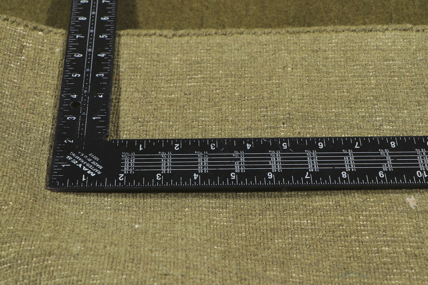 8 x 10 Solid Olive Green Modern Rug 30925
