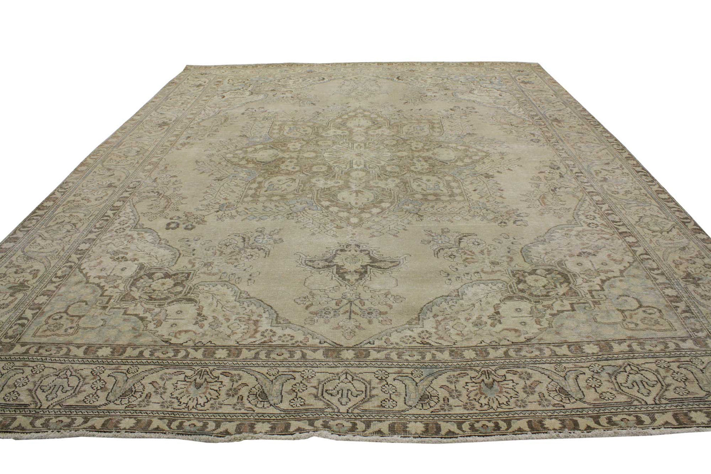 10 x 13 Vintage Persian Tabriz Rug 80305