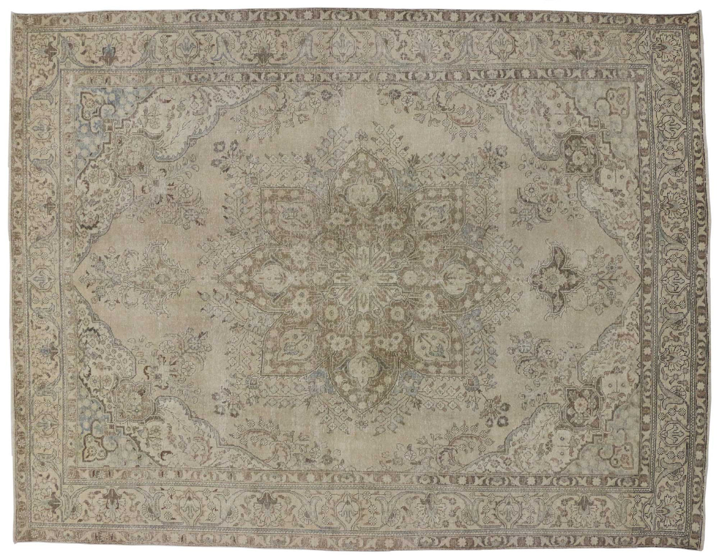10 x 13 Vintage Persian Tabriz Rug 80305