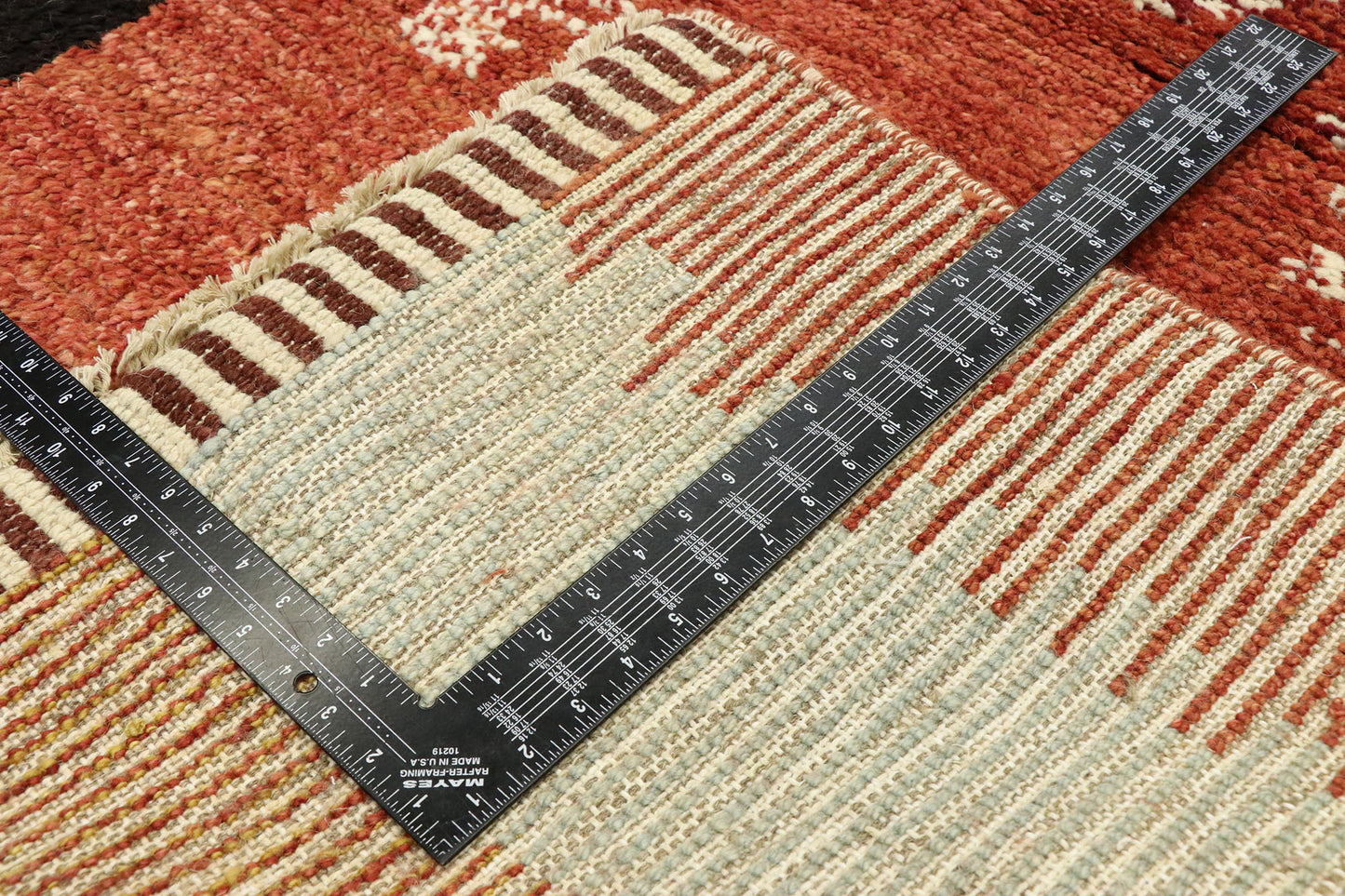 10 x 14 Contemporary Moroccan Rug 80588