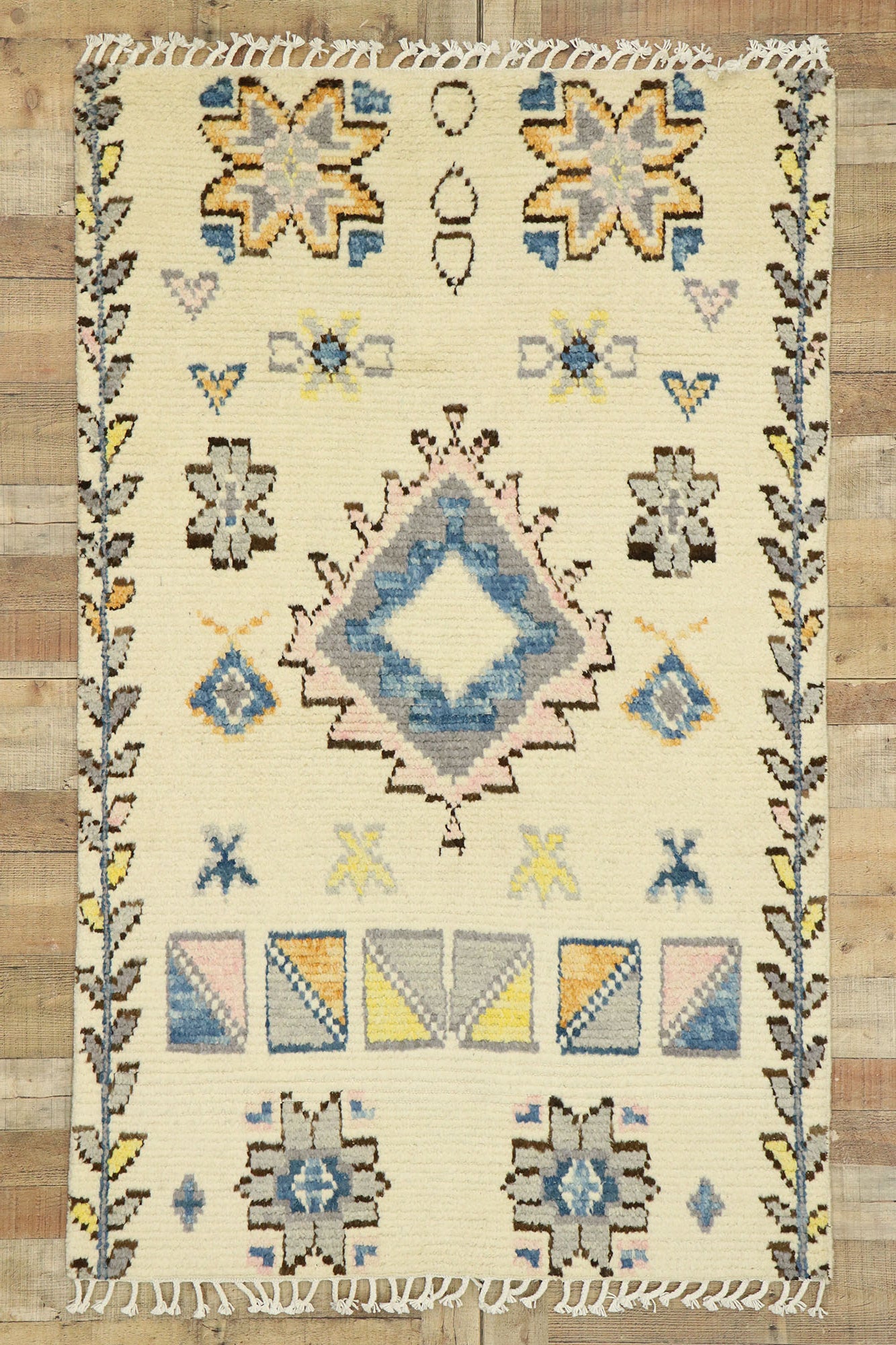 4 x 6 Colorful Moroccan Rug 80619
