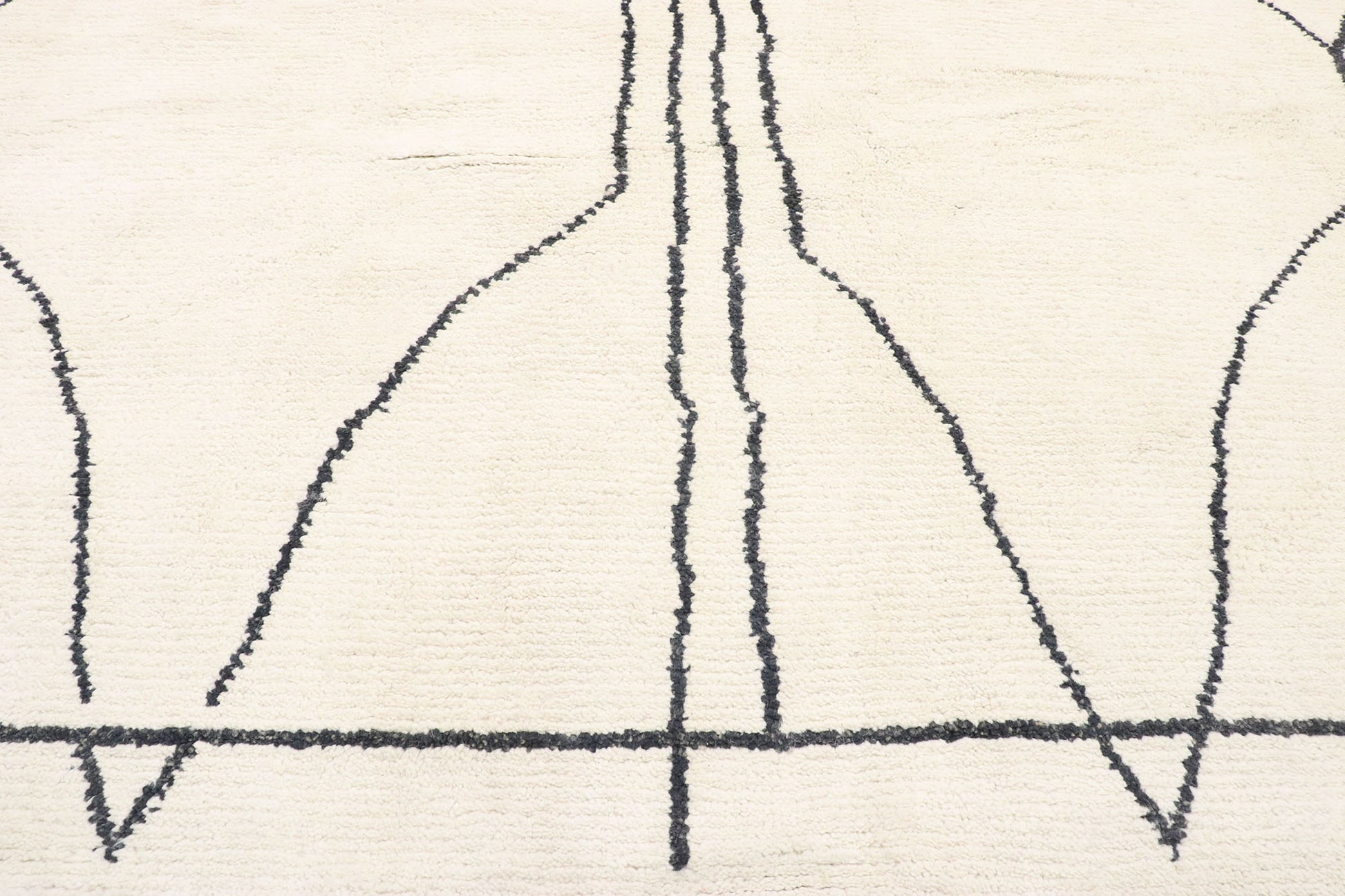 10 x 14 Black and White Moroccan Rug 80648