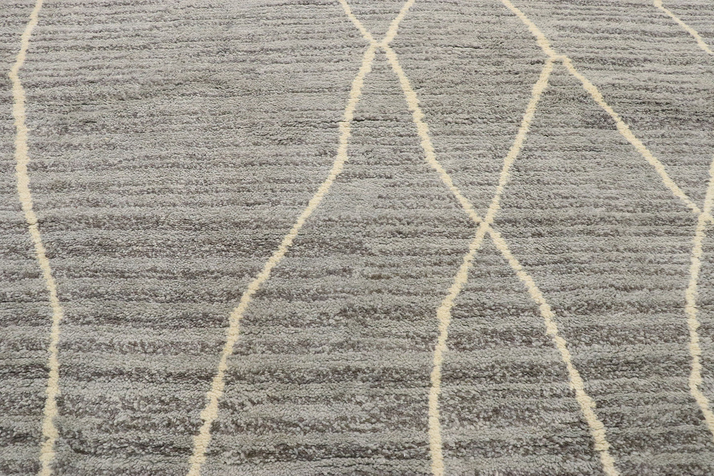 10 x 14 Modern Gray Moroccan Rug 80649