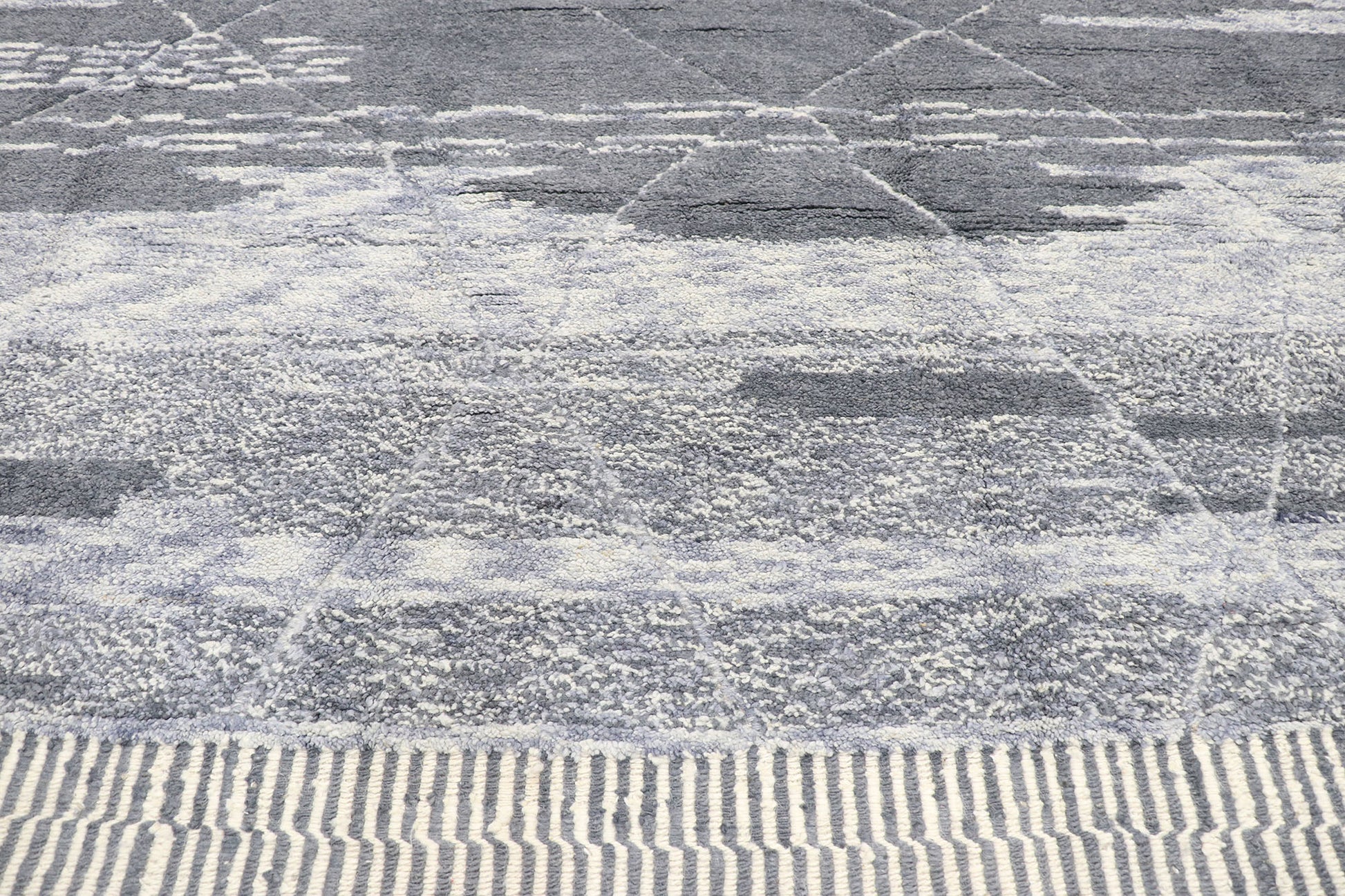 10 x 14 Modern Gray Moroccan Area Rug 80659