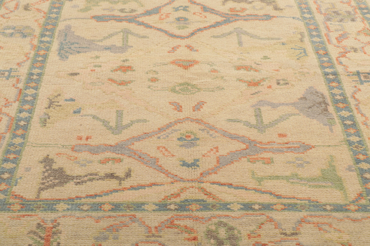 4 x 6 Colorful Oushak Rug 80683