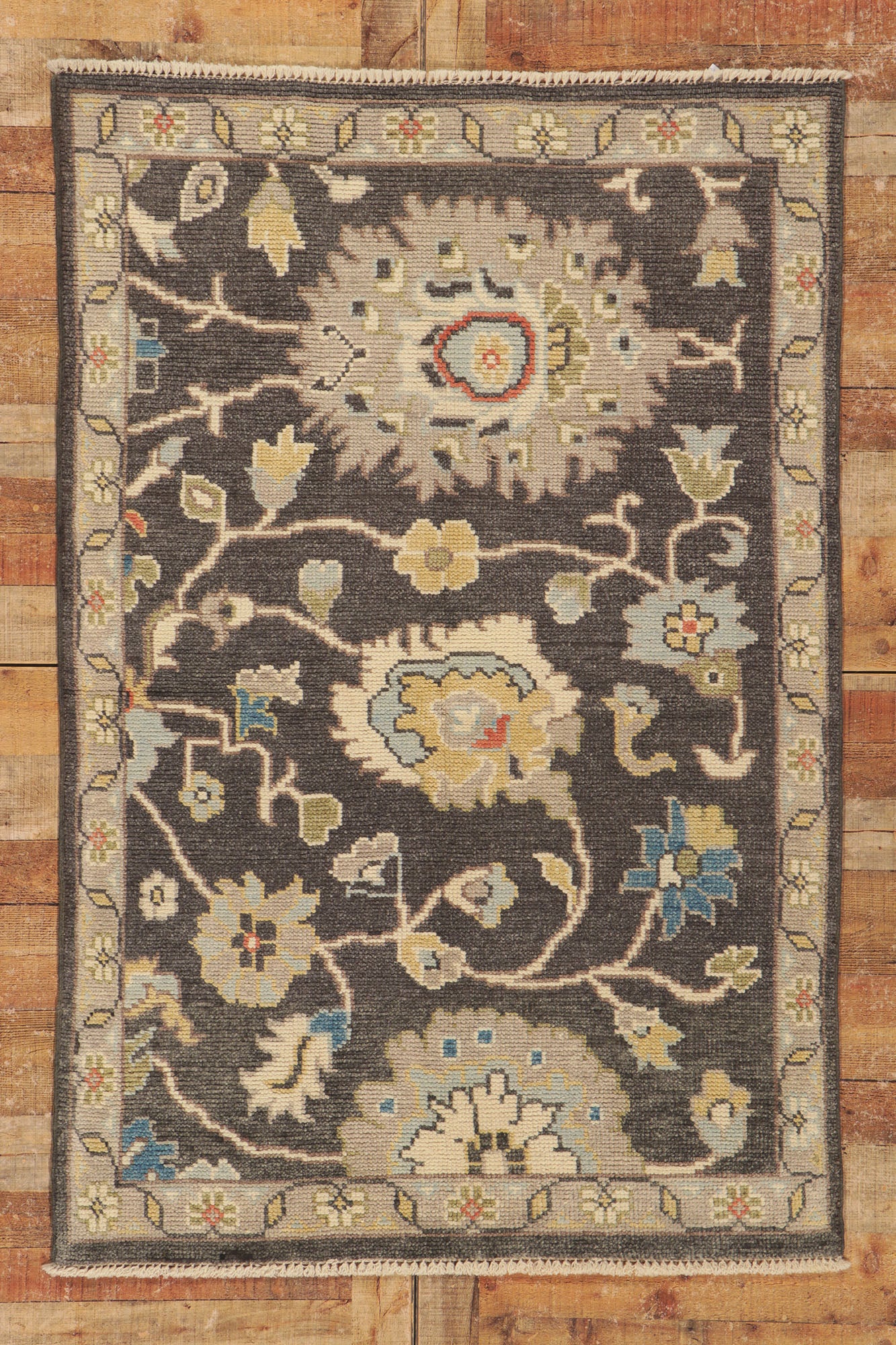 4 x 6 Earth-Tone Oushak Rug 80688