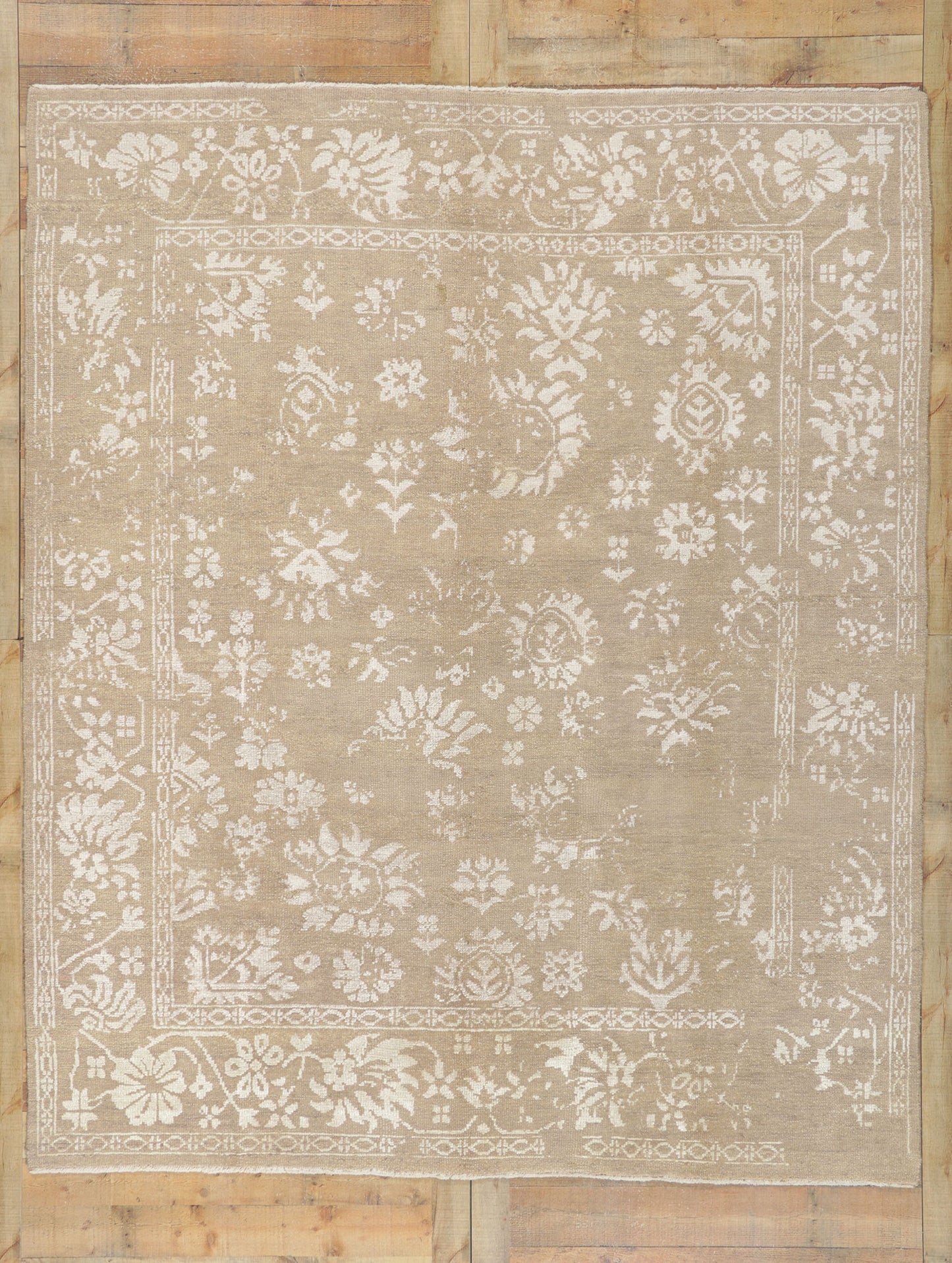 8 x 10 Vintage-Inspired Transitional Rug 30099