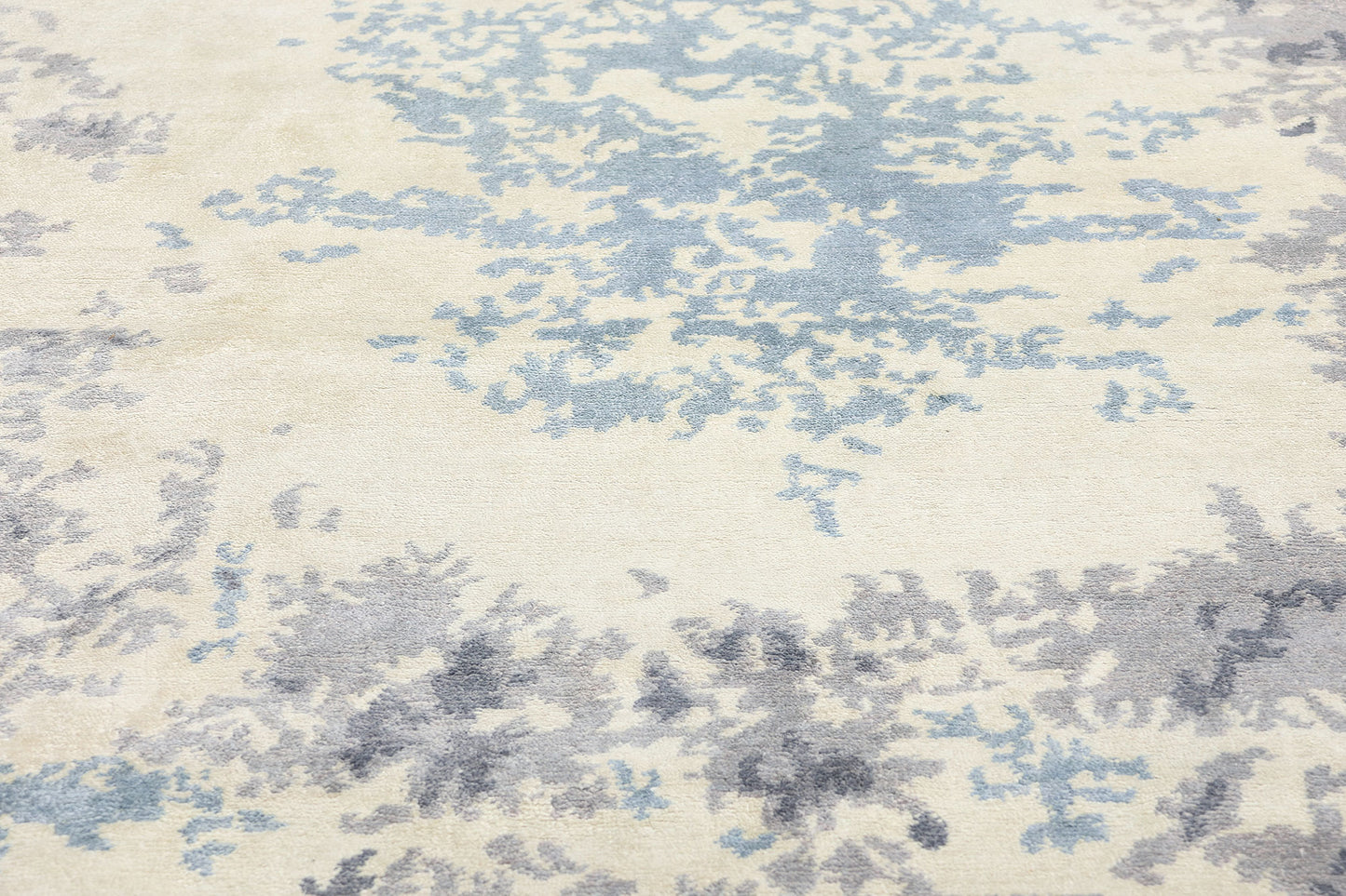 7 x 10 Contemporary Abstract Erased Damask Rug 31138