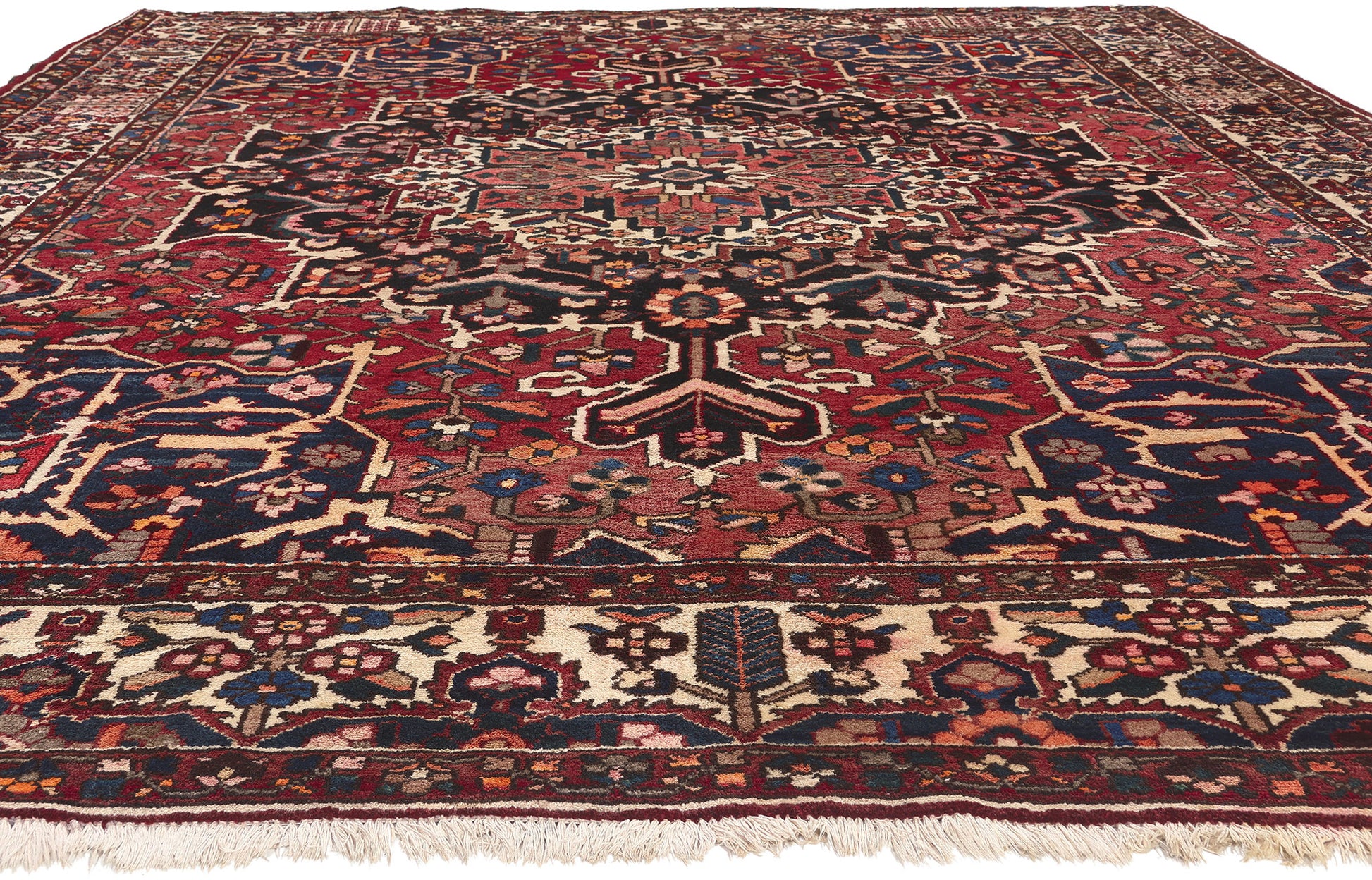 10 x 13 Antique Persian Bakhtiari Rug 78570