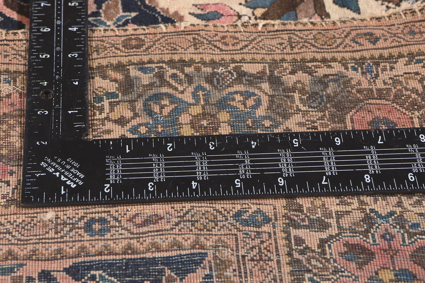 4 x 6 Antique Persian Sarouk Farahan Rug 78683