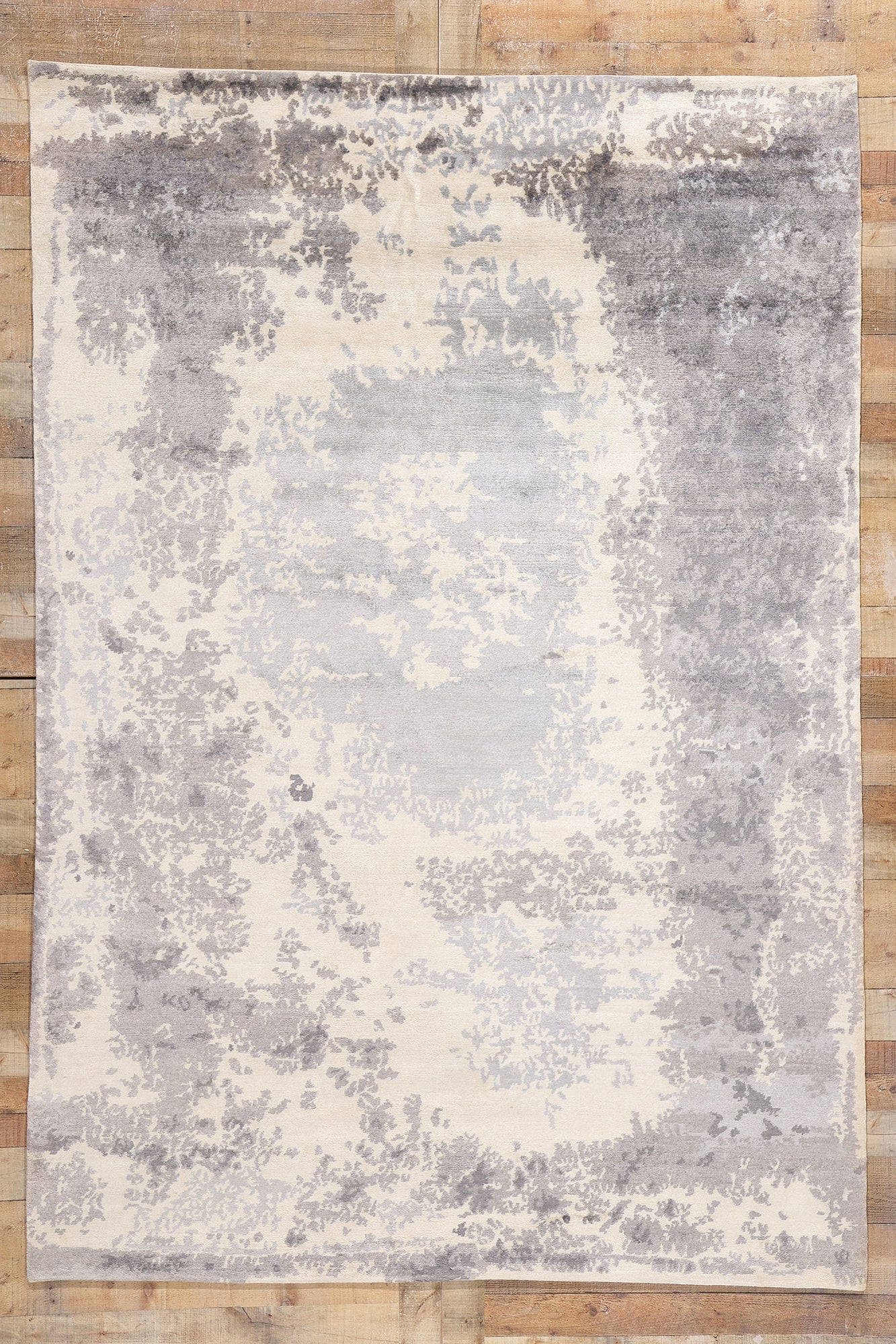 7 x 10 Contemporary Abstract Erased Damask Rug 31136