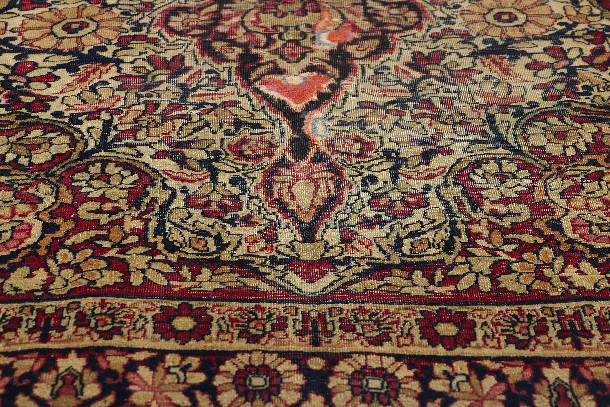 4 x 6 Antique Persian Kerman Rug 78761