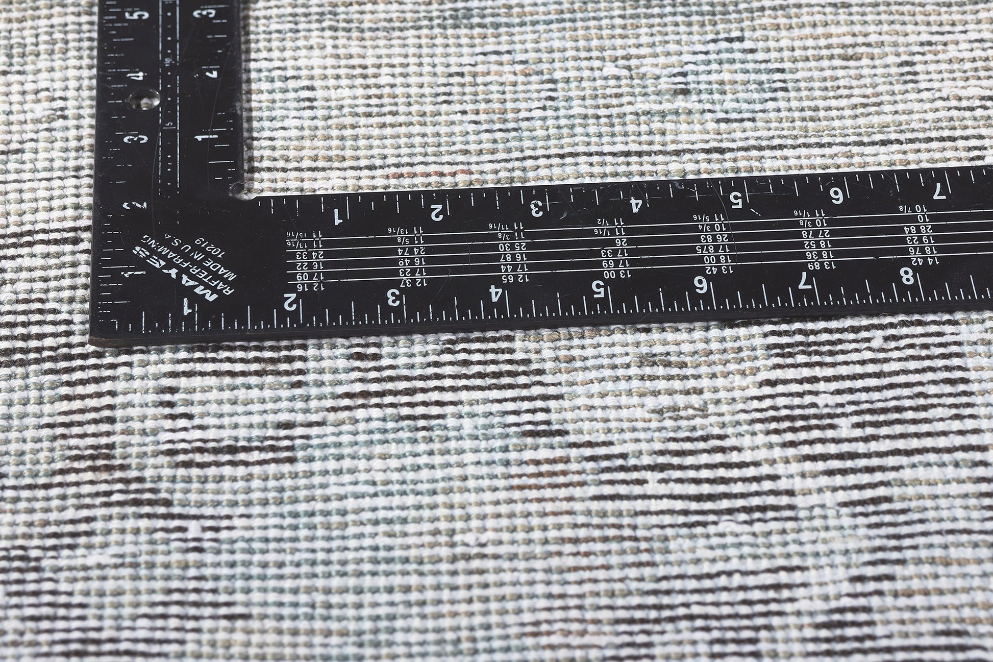 9 x 13 Antique-Worn Persian Mahal Rug 61278