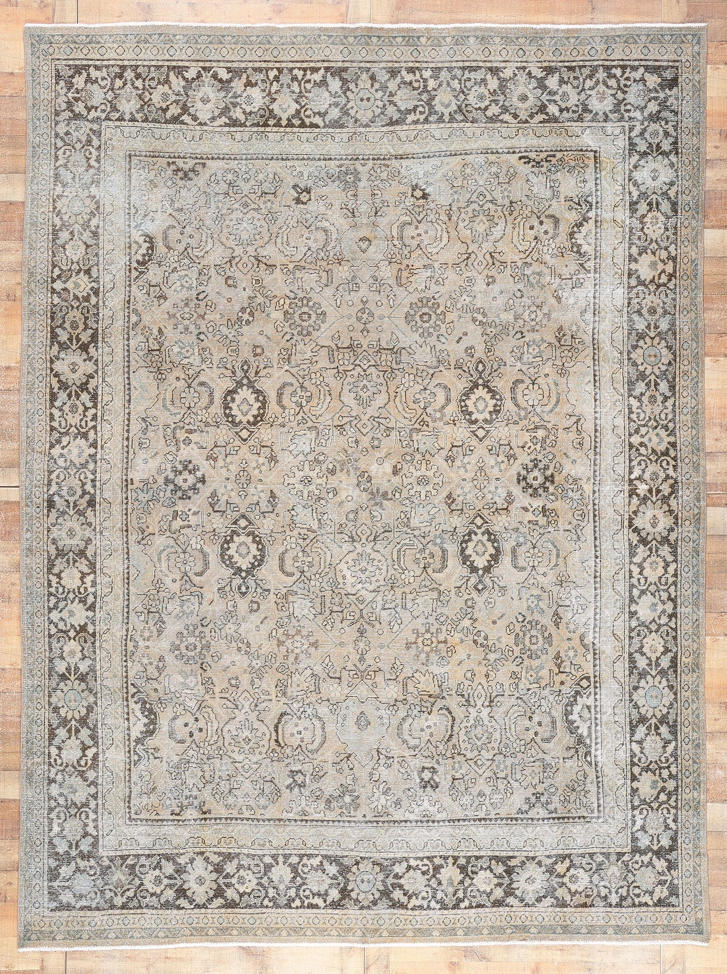9 x 13 Antique-Worn Persian Mahal Rug 61278